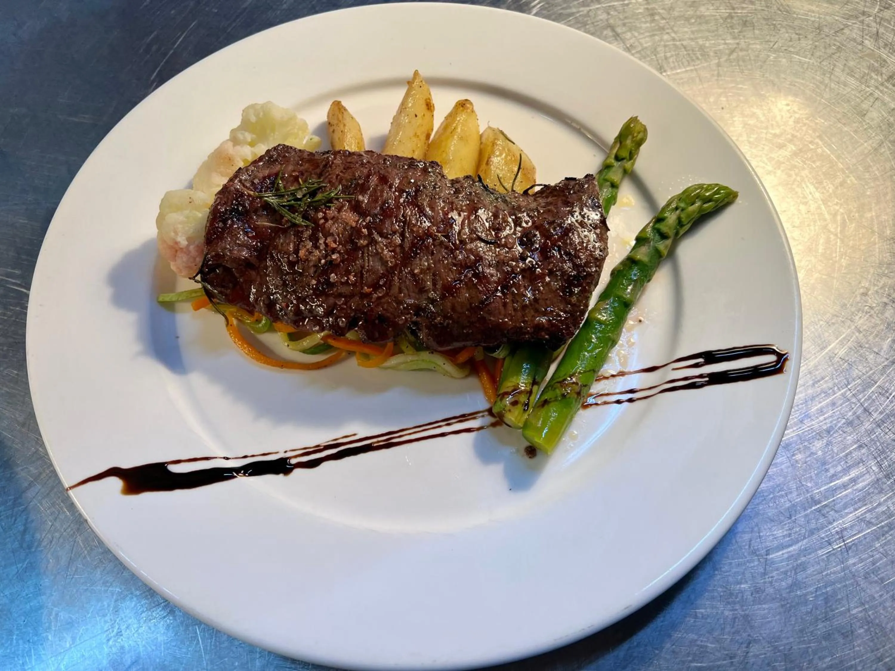 Food and drinks in Hotel La Mariposa