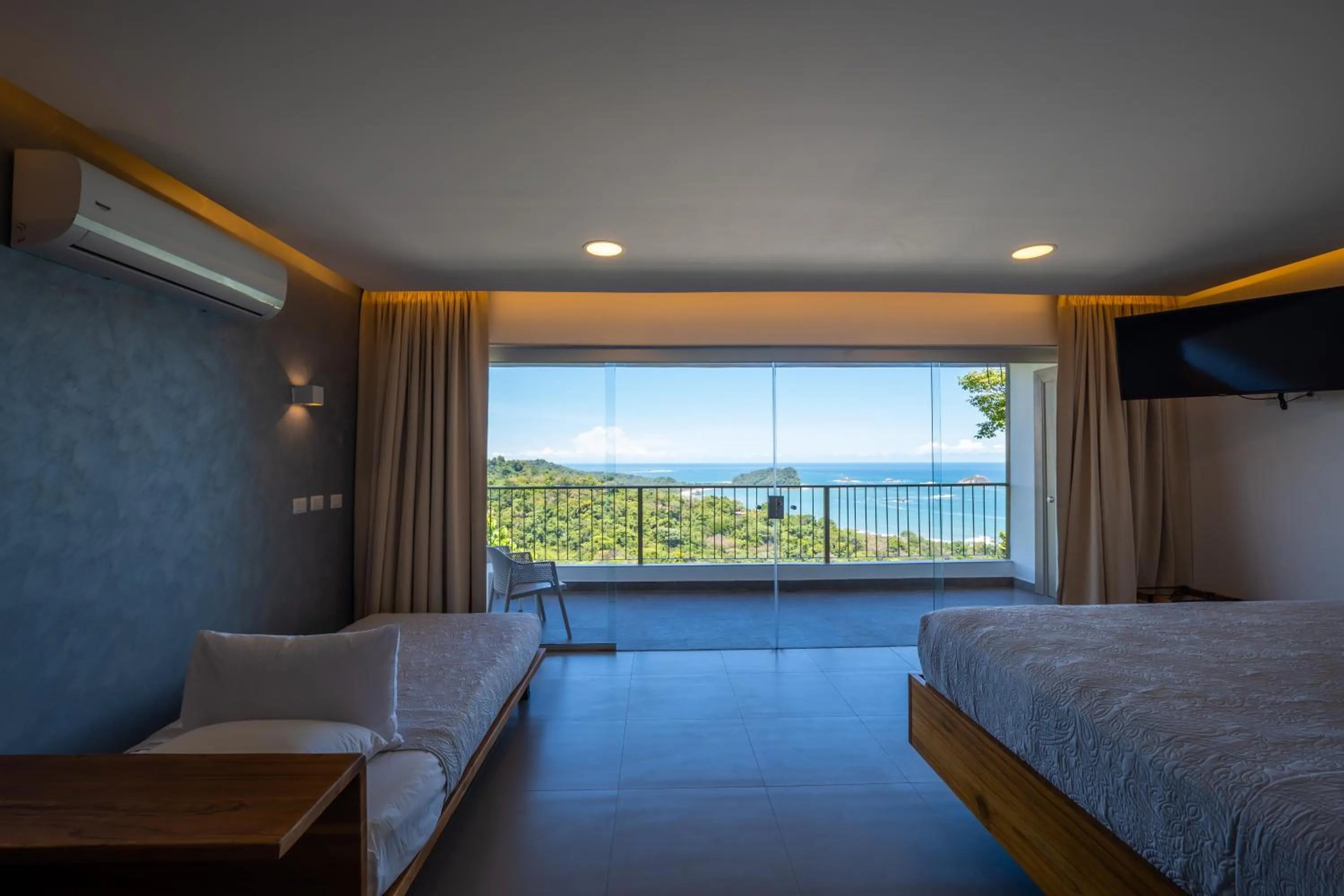 Bed in Hotel La Mariposa