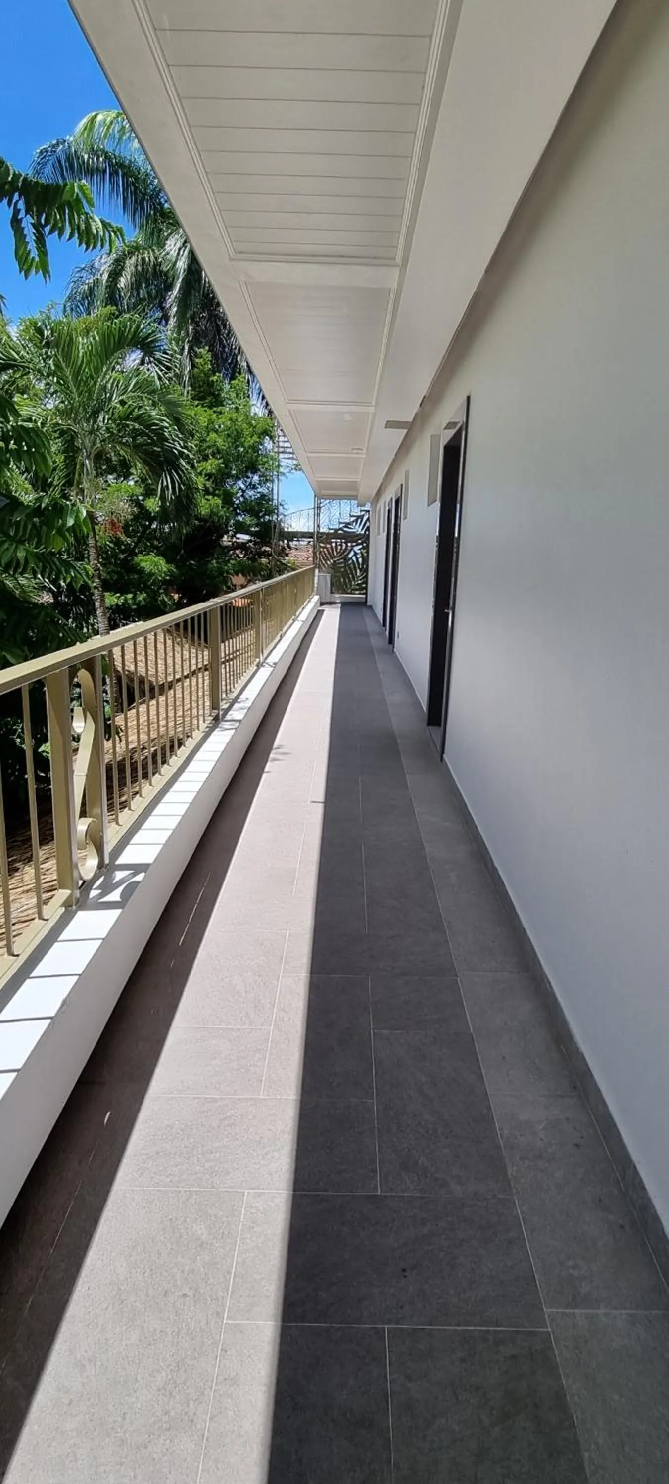 Day in Hotel La Mariposa