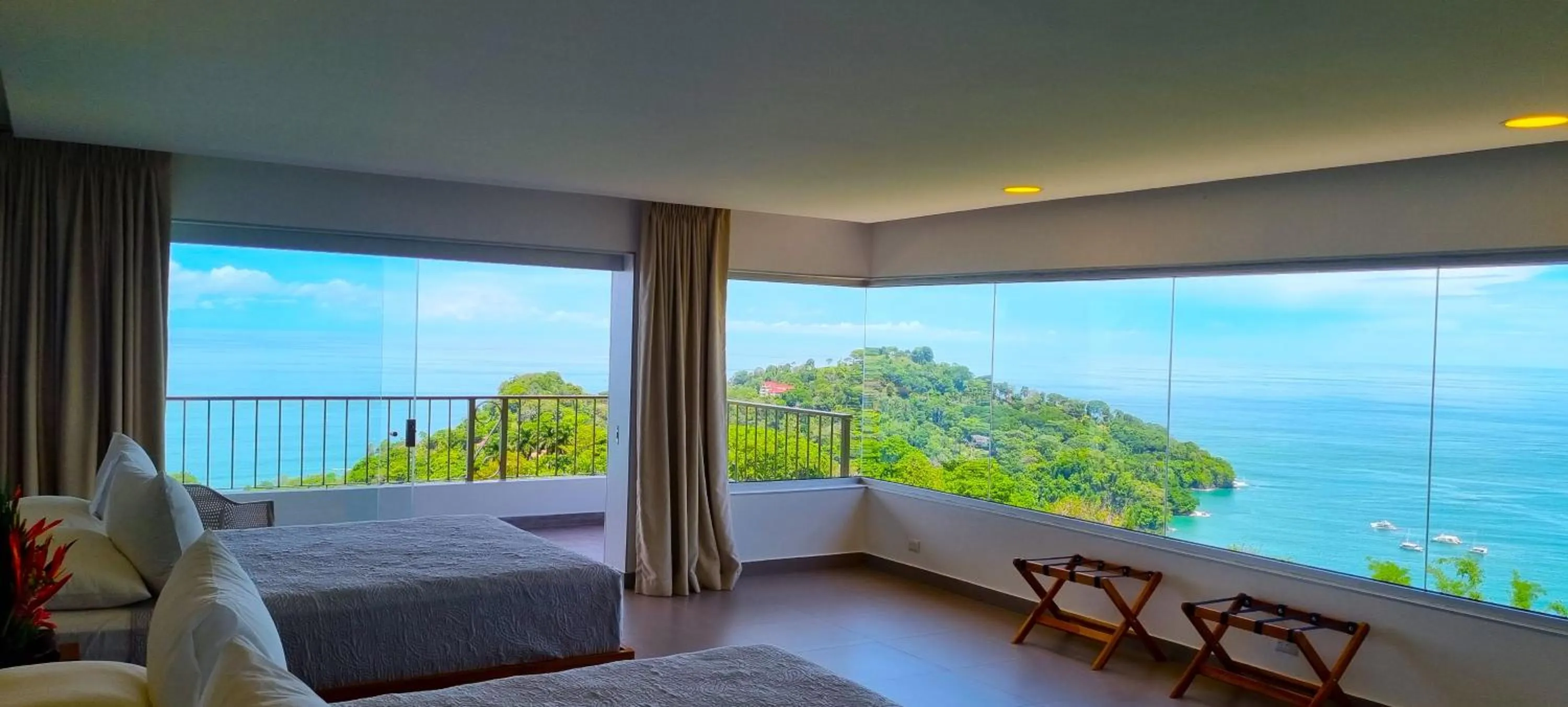 Bed in Hotel La Mariposa