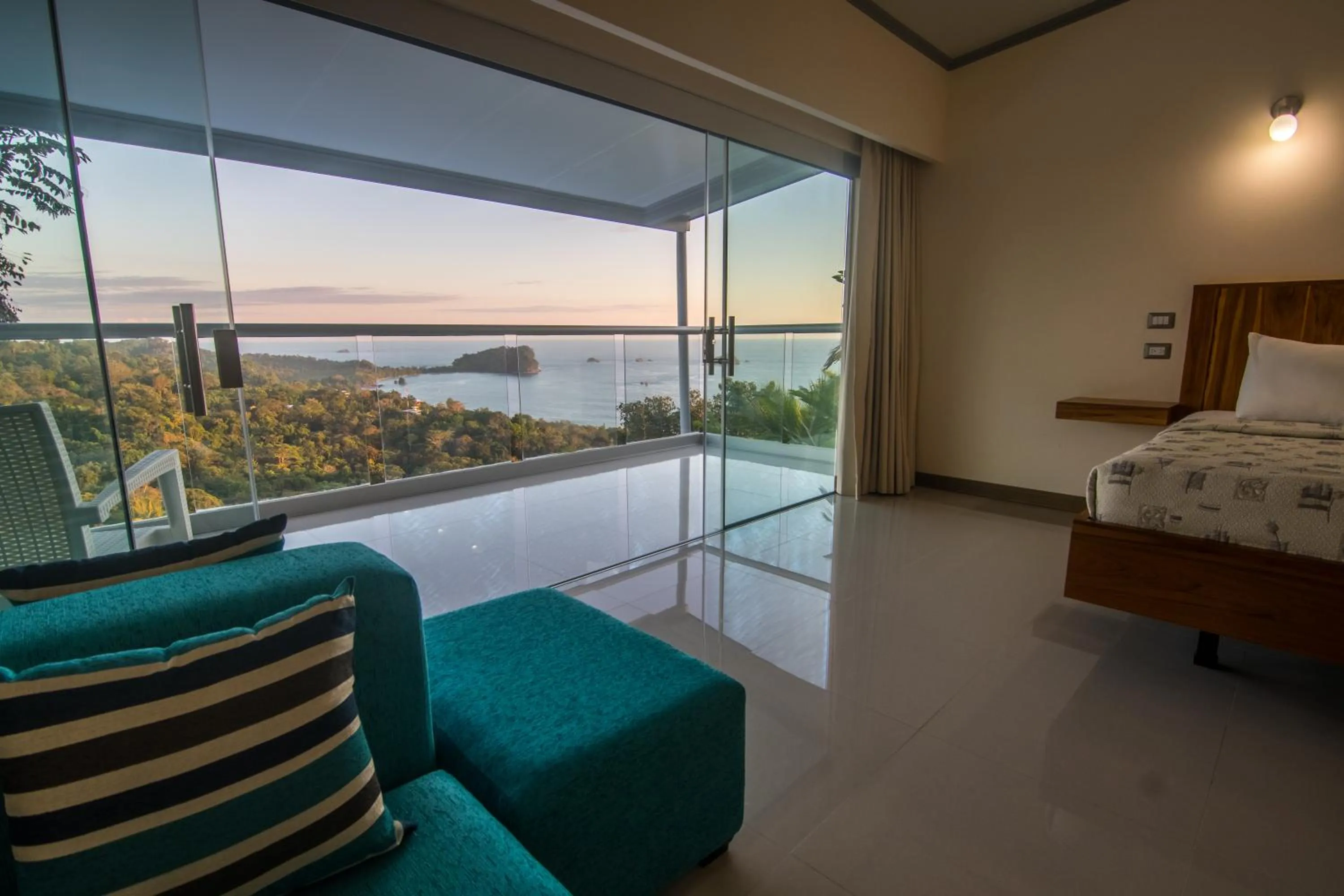 Bed in Hotel La Mariposa