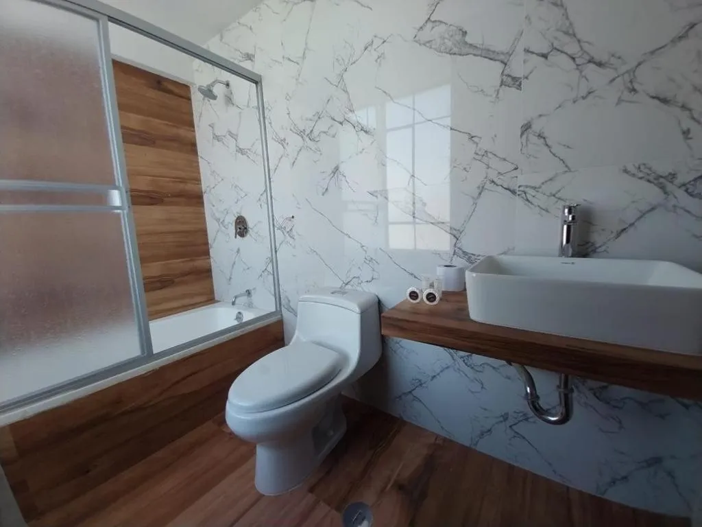 Shower in Xima Arequipa Crismar