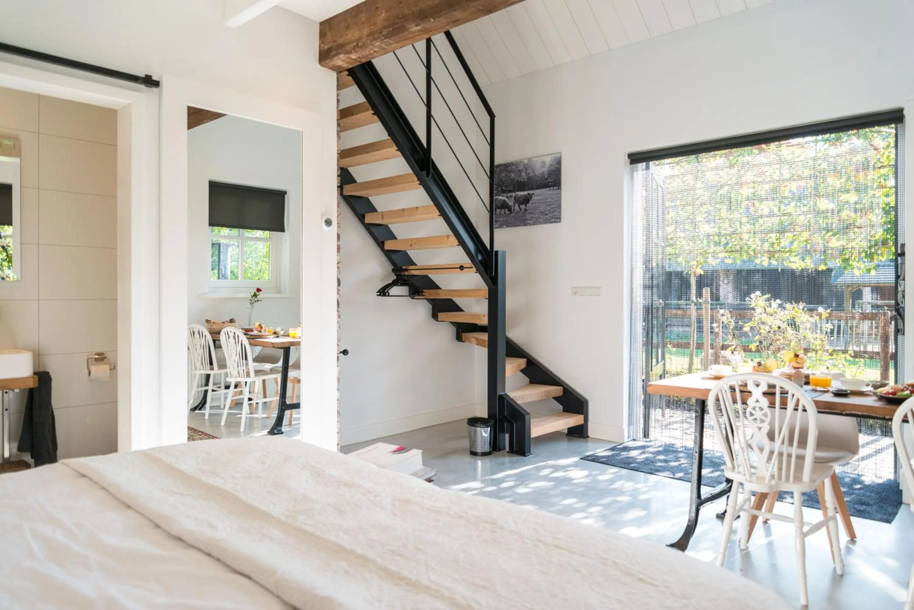 Dining area in Bed en Breakfast Puur8a