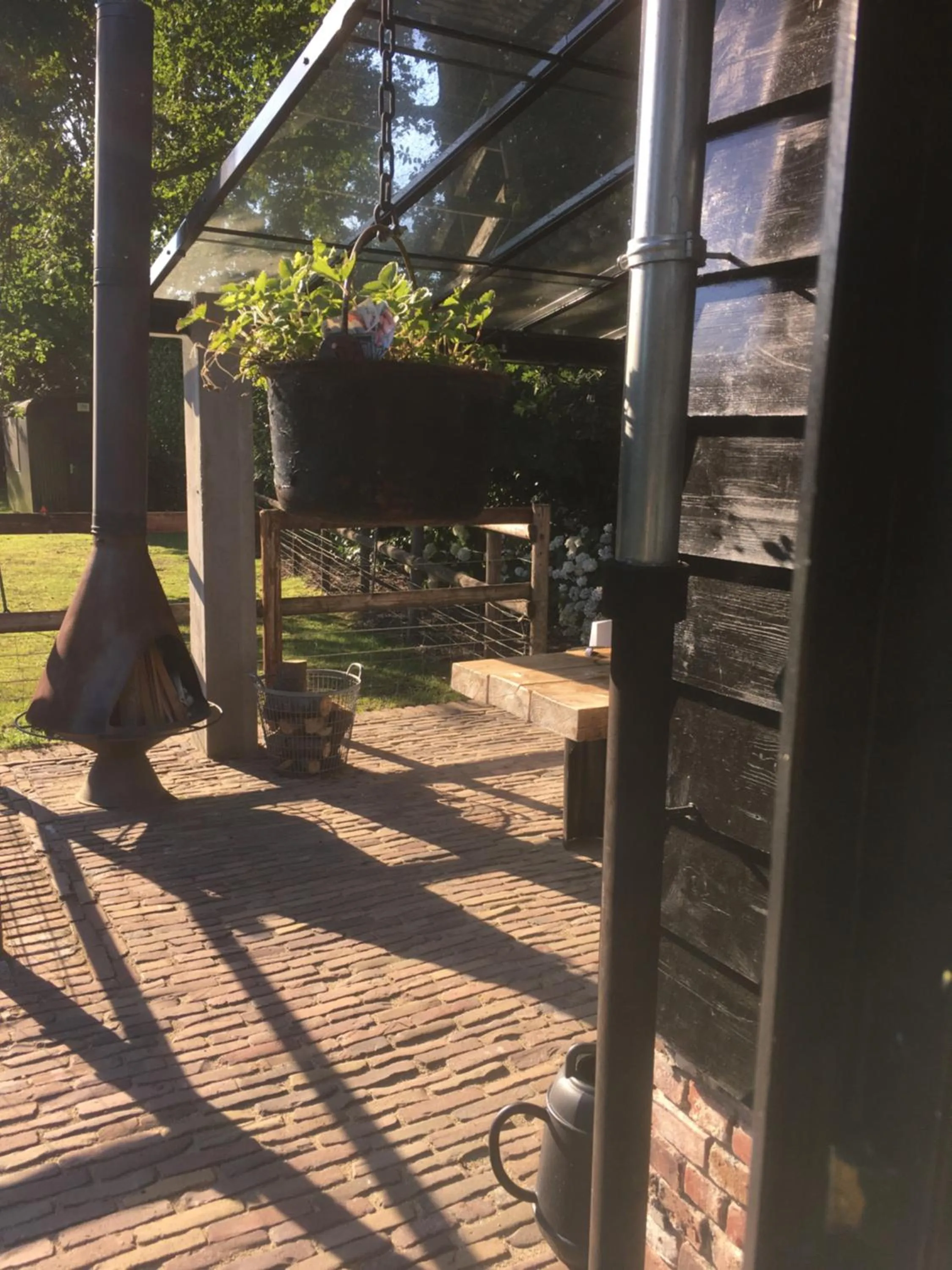 Garden view in Bed en Breakfast Puur8a