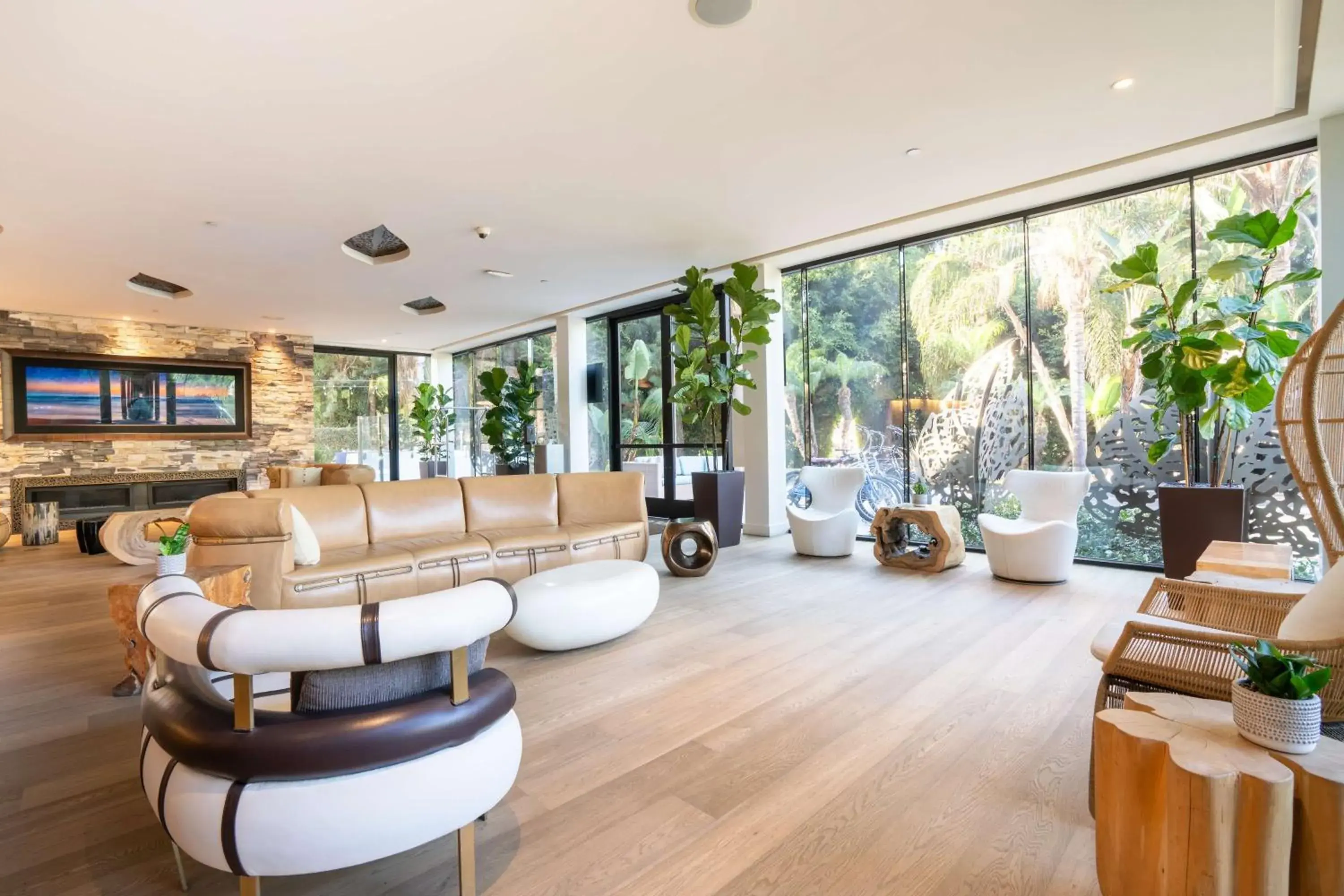 Lobby or reception in Hotel La Jolla, Curio Collection by Hilton Lobby or reception in Hotel La Jolla, Curio Collection by Hilton