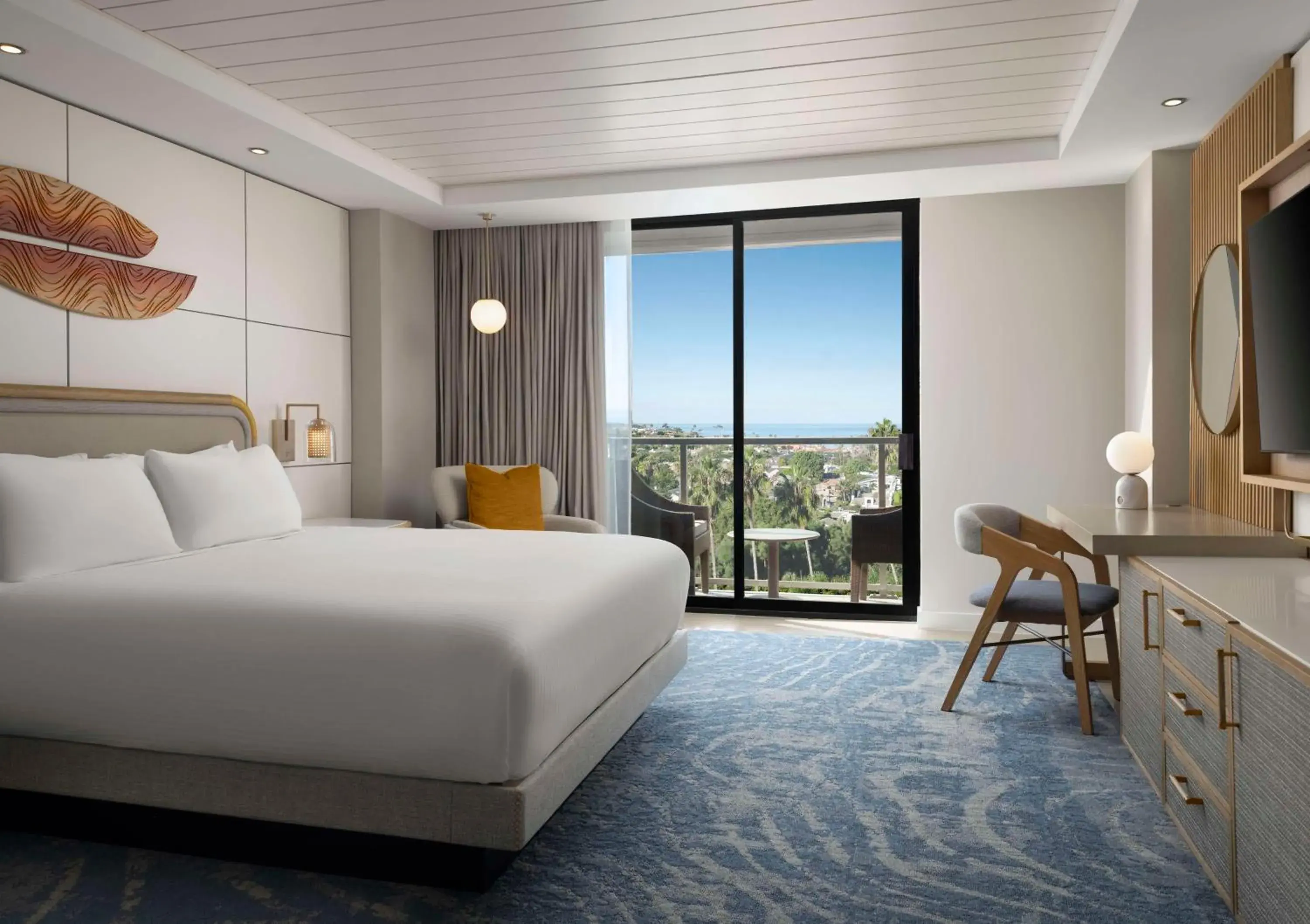 King Room with Ocean View - High floor in Hotel La Jolla, Curio Collection by Hilton King Room with Ocean View - High floor in Hotel La Jolla, Curio Collection by Hilton