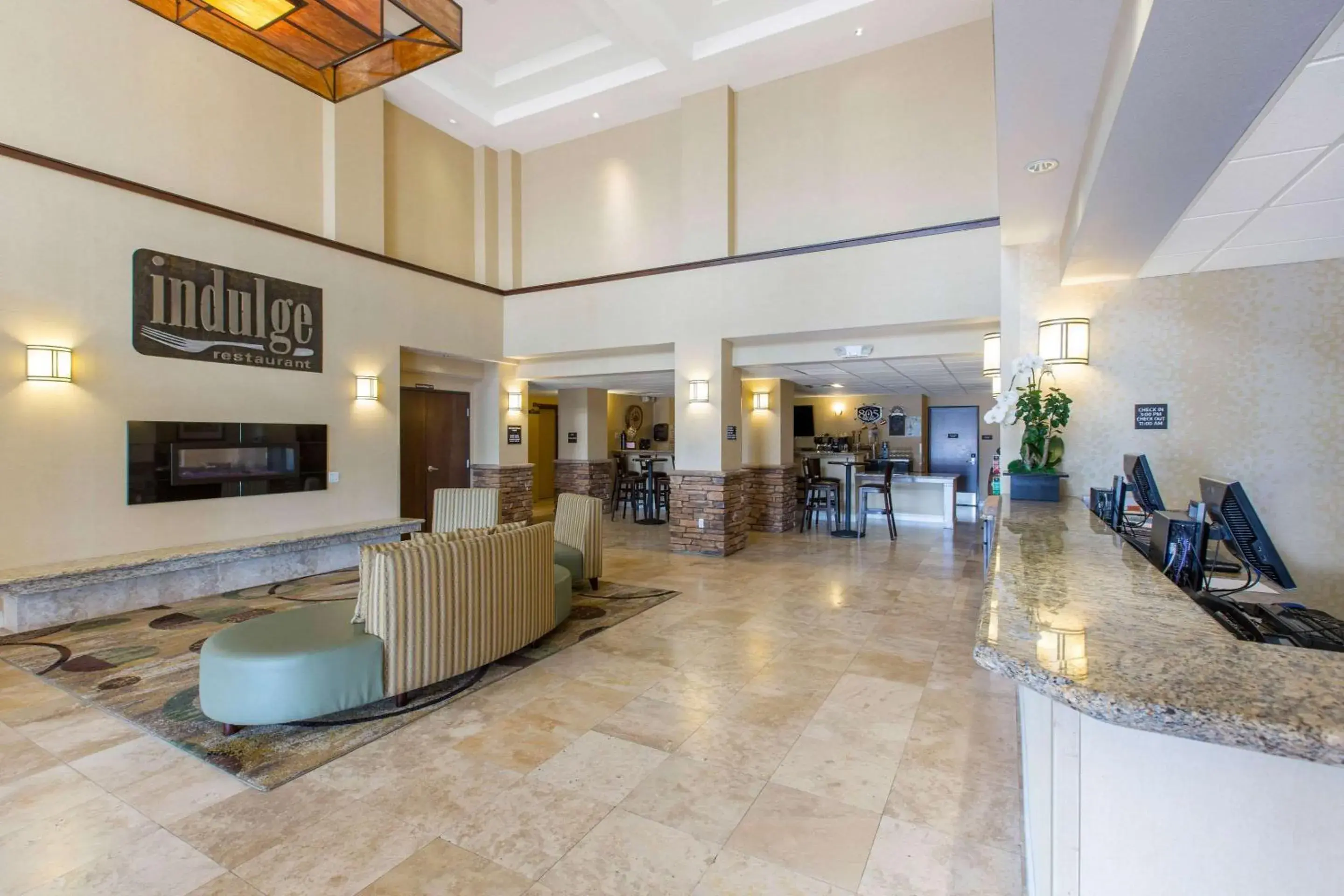 Lobby or reception in The Oaks Hotel & Suites Lobby or reception in The Oaks Hotel & Suites