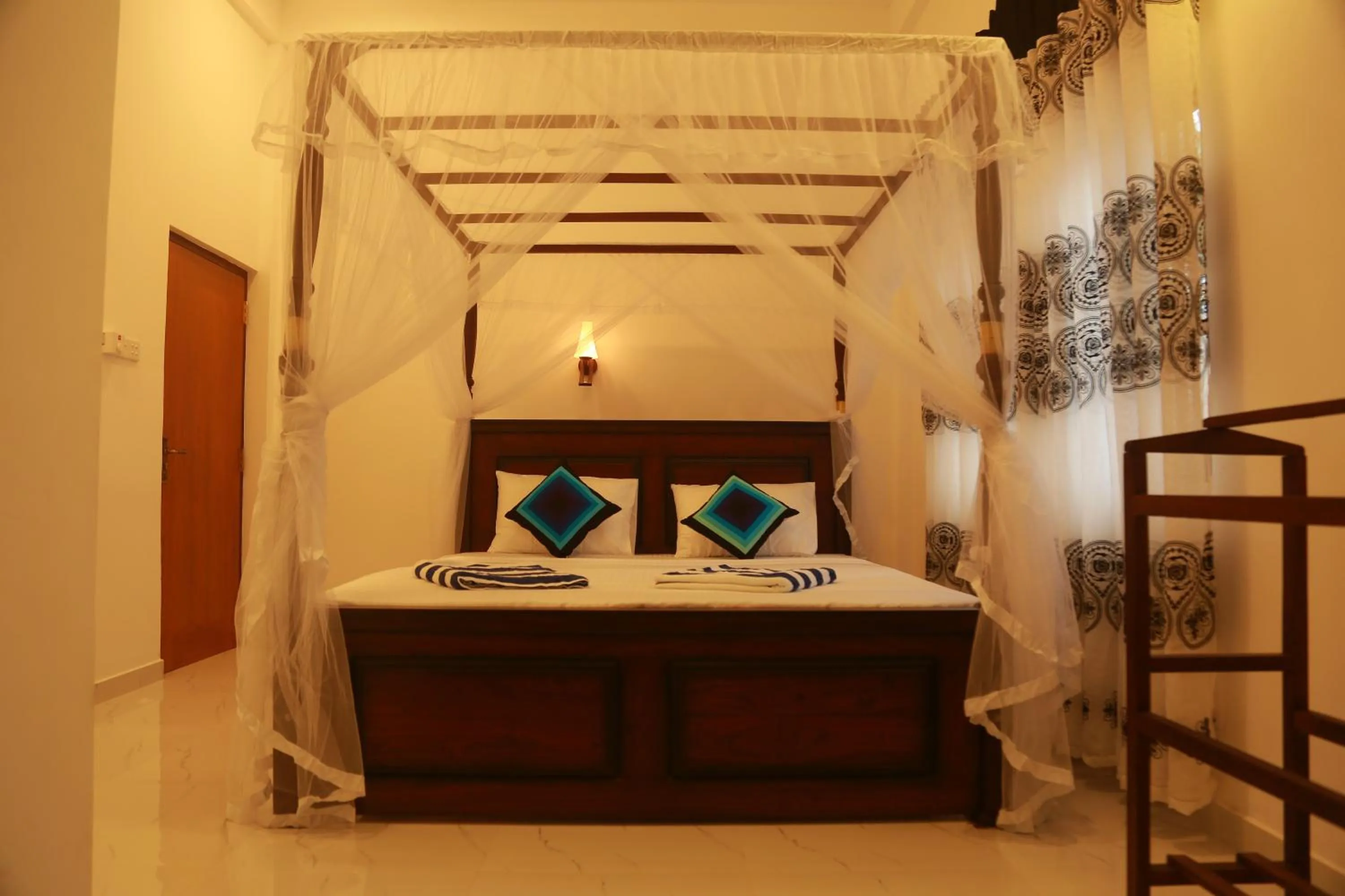 bunk bed, Bed in Mama's Palace Hiriketiya
