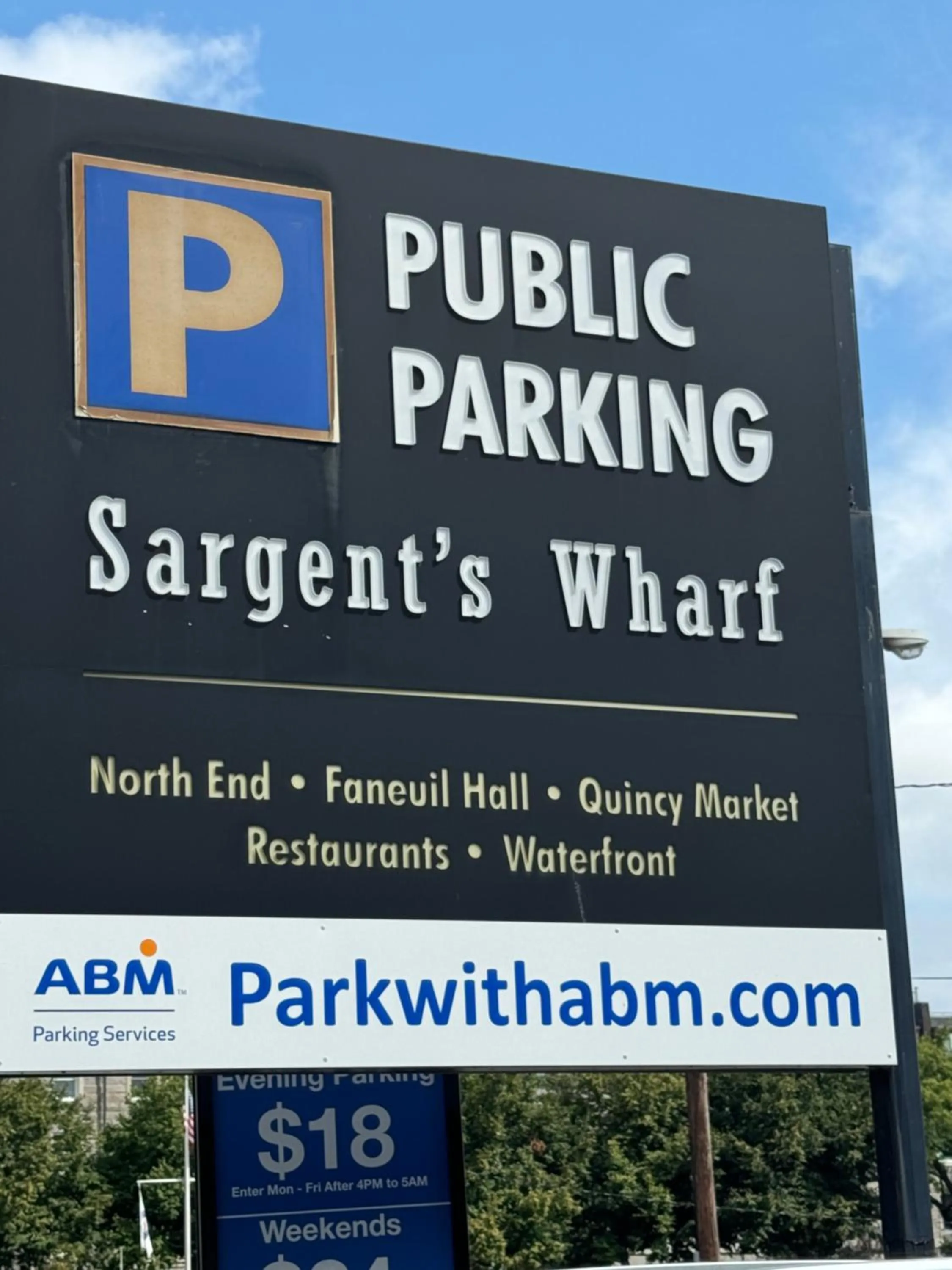 Amazing Location studio parking