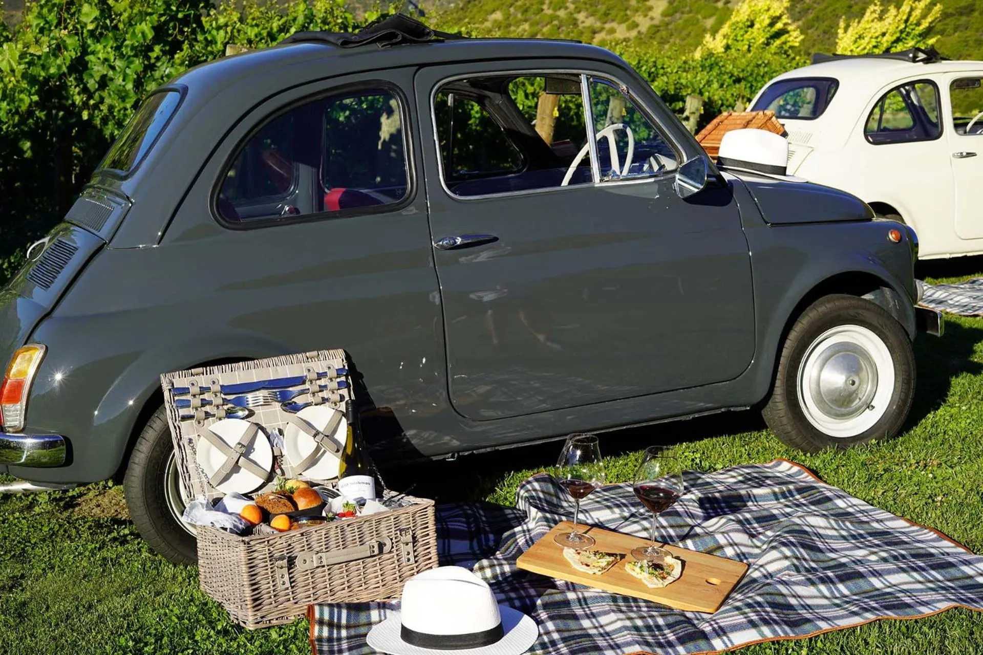 Food and drinks in Mt Rosa Lodge Boutique Vineyard Accommodation