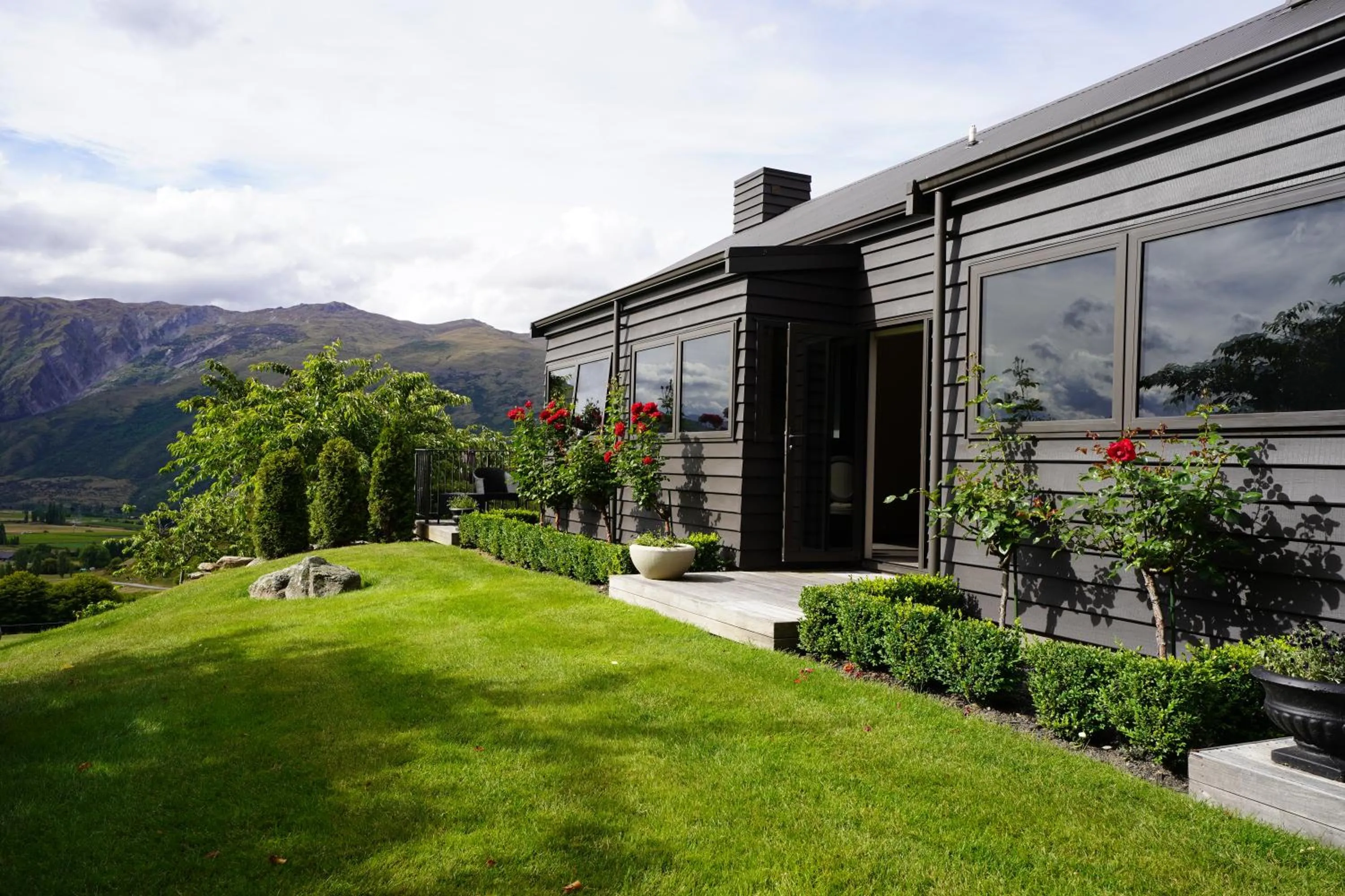 Garden view in Mt Rosa Lodge Boutique Vineyard Accommodation