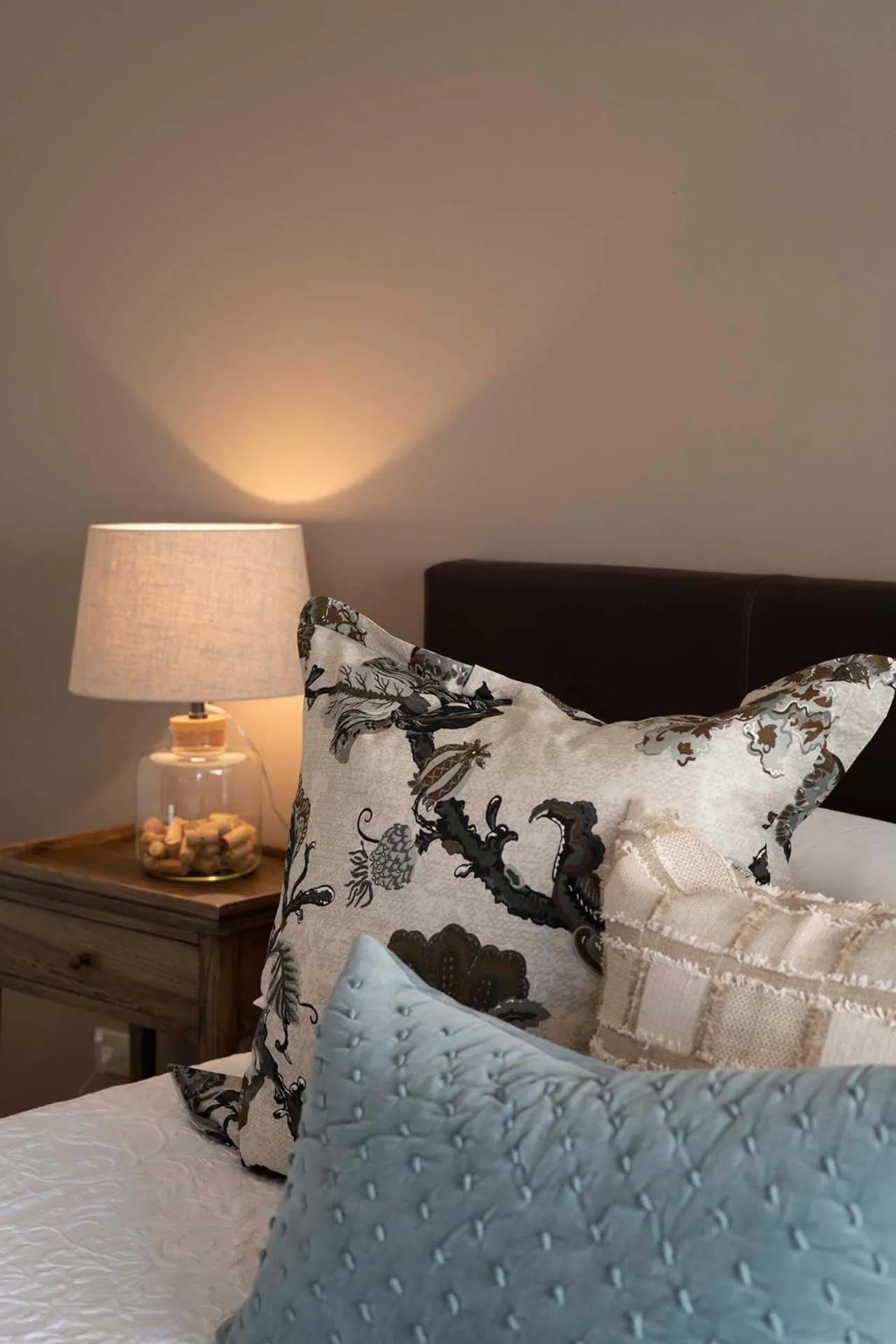 Bed in Mt Rosa Lodge Boutique Vineyard Accommodation