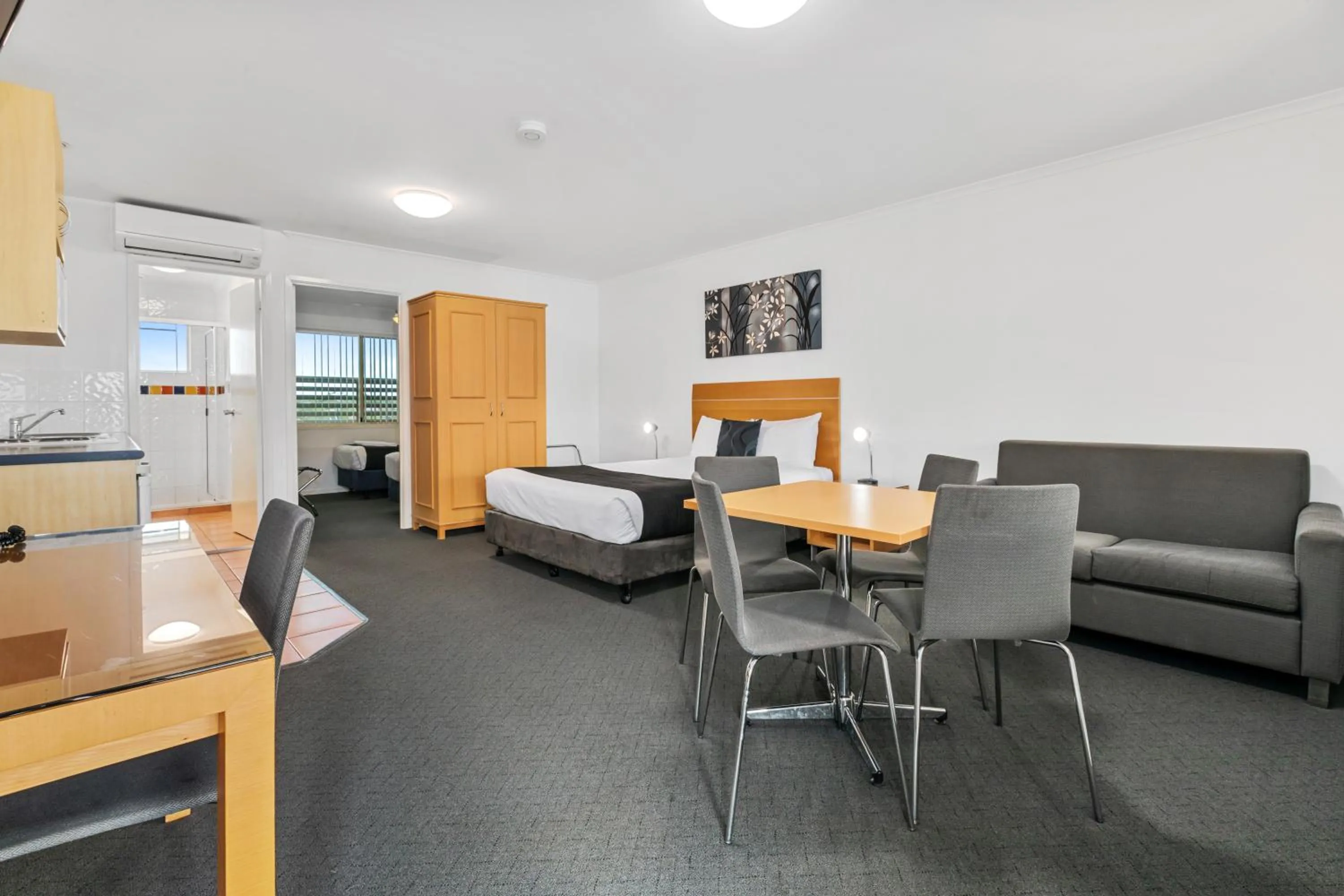 Living room in Browns Plains Motor Inn