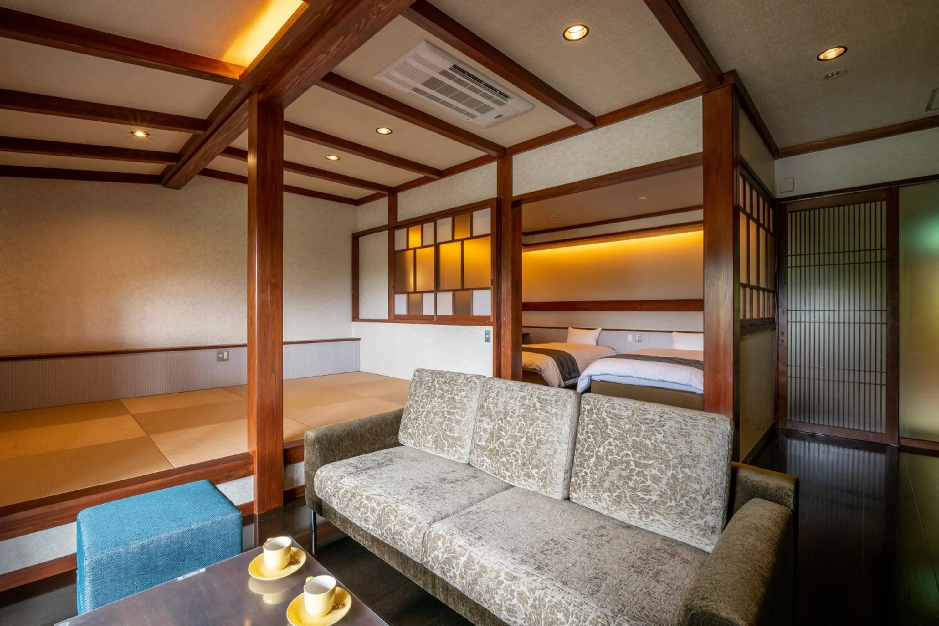 Bed in Kusayane no yado Ryunohige