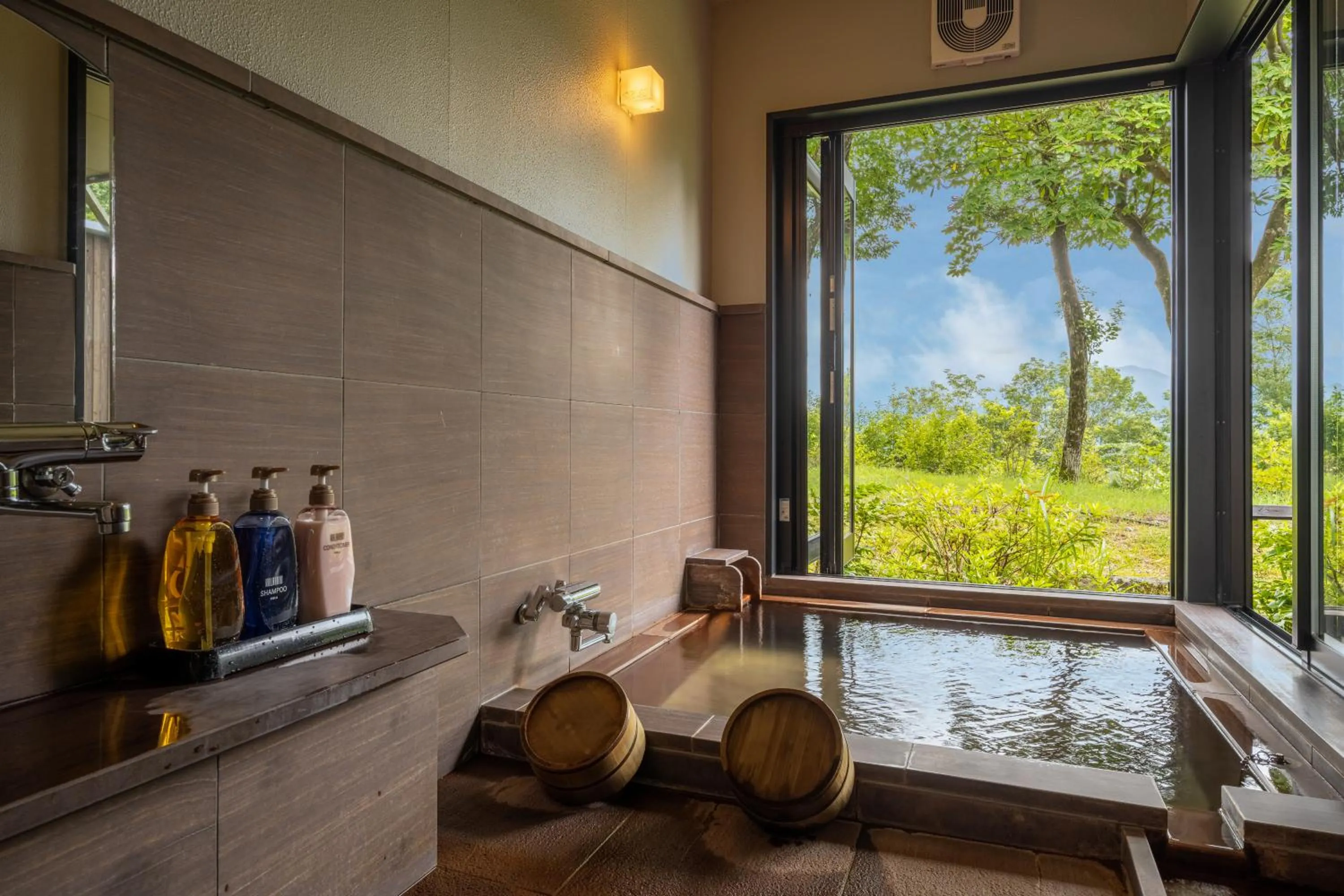 Natural landscape in Kusayane no yado Ryunohige