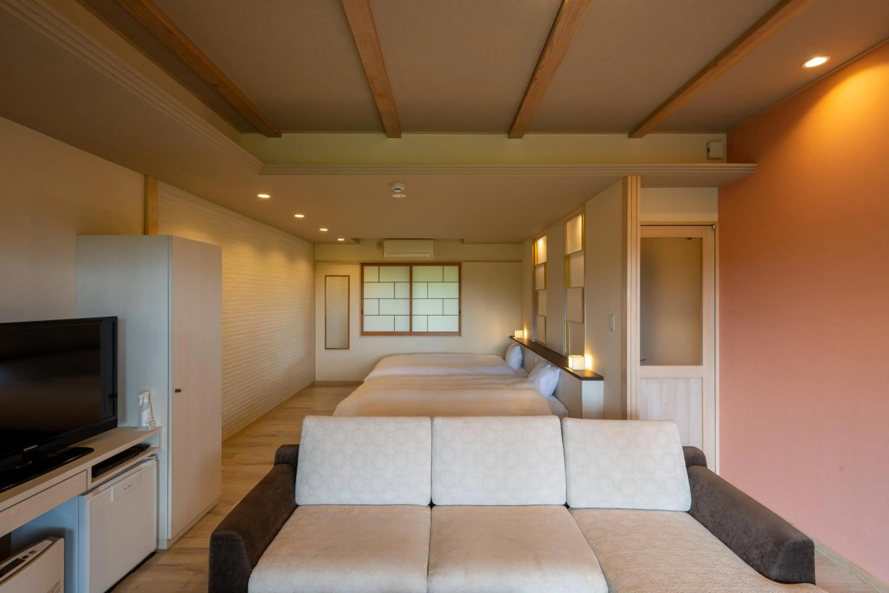 Bed in Kusayane no yado Ryunohige