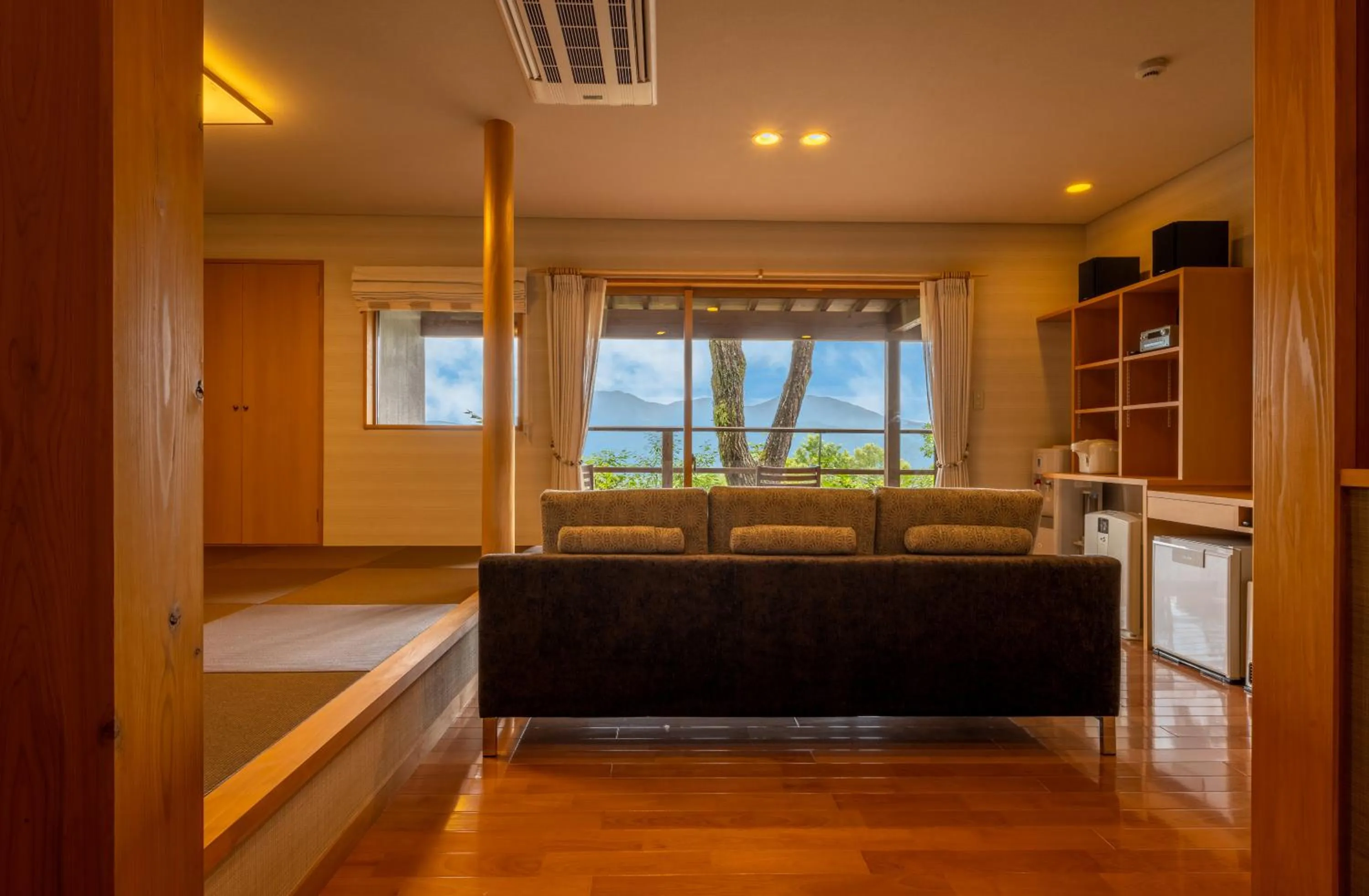 Living room in Kusayane no yado Ryunohige