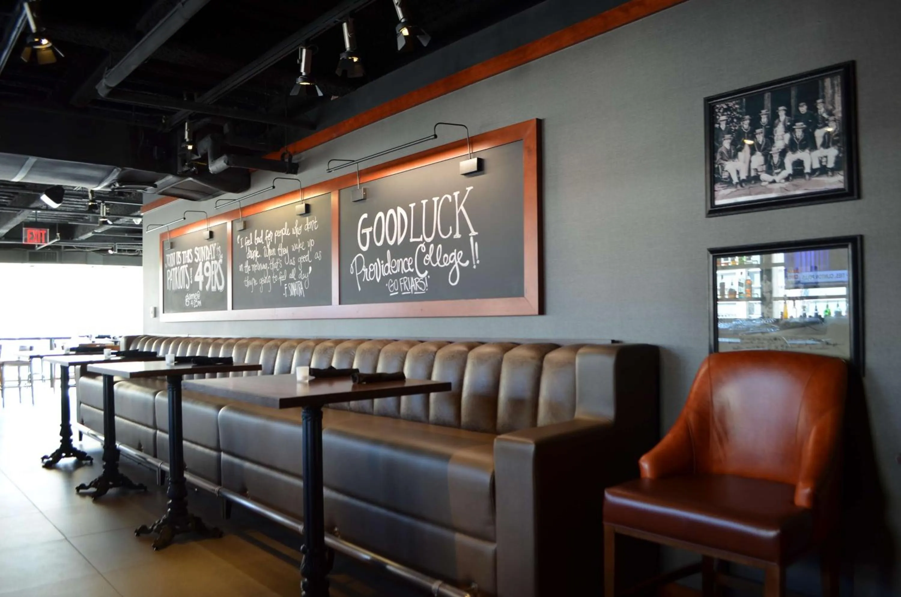 Lounge or bar in Hilton Providence