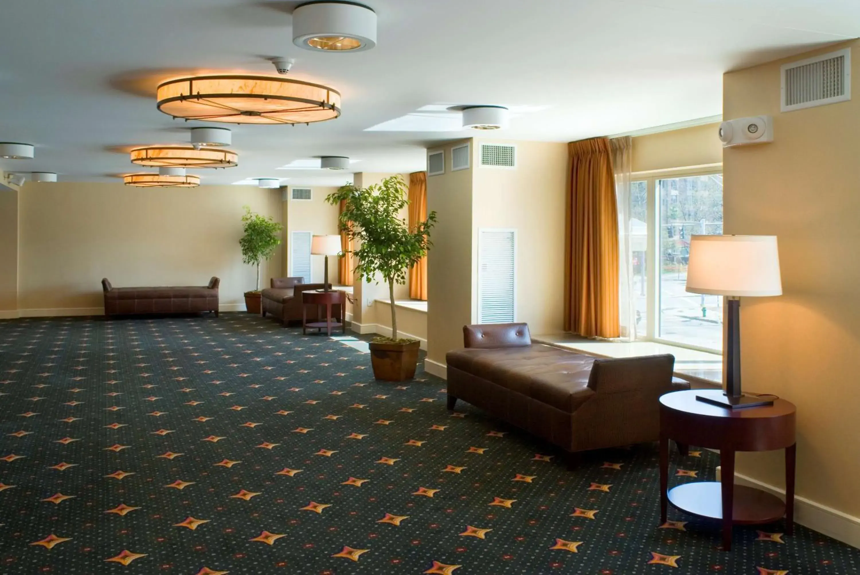Property building in Hilton Providence Property building in Hilton Providence