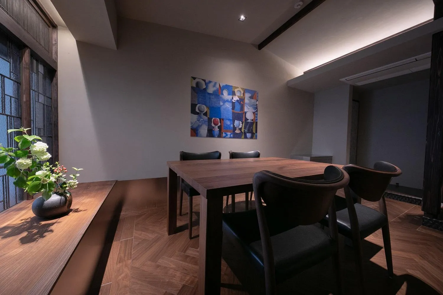 Restaurant/places to eat in Nihon-no-Ashitaba