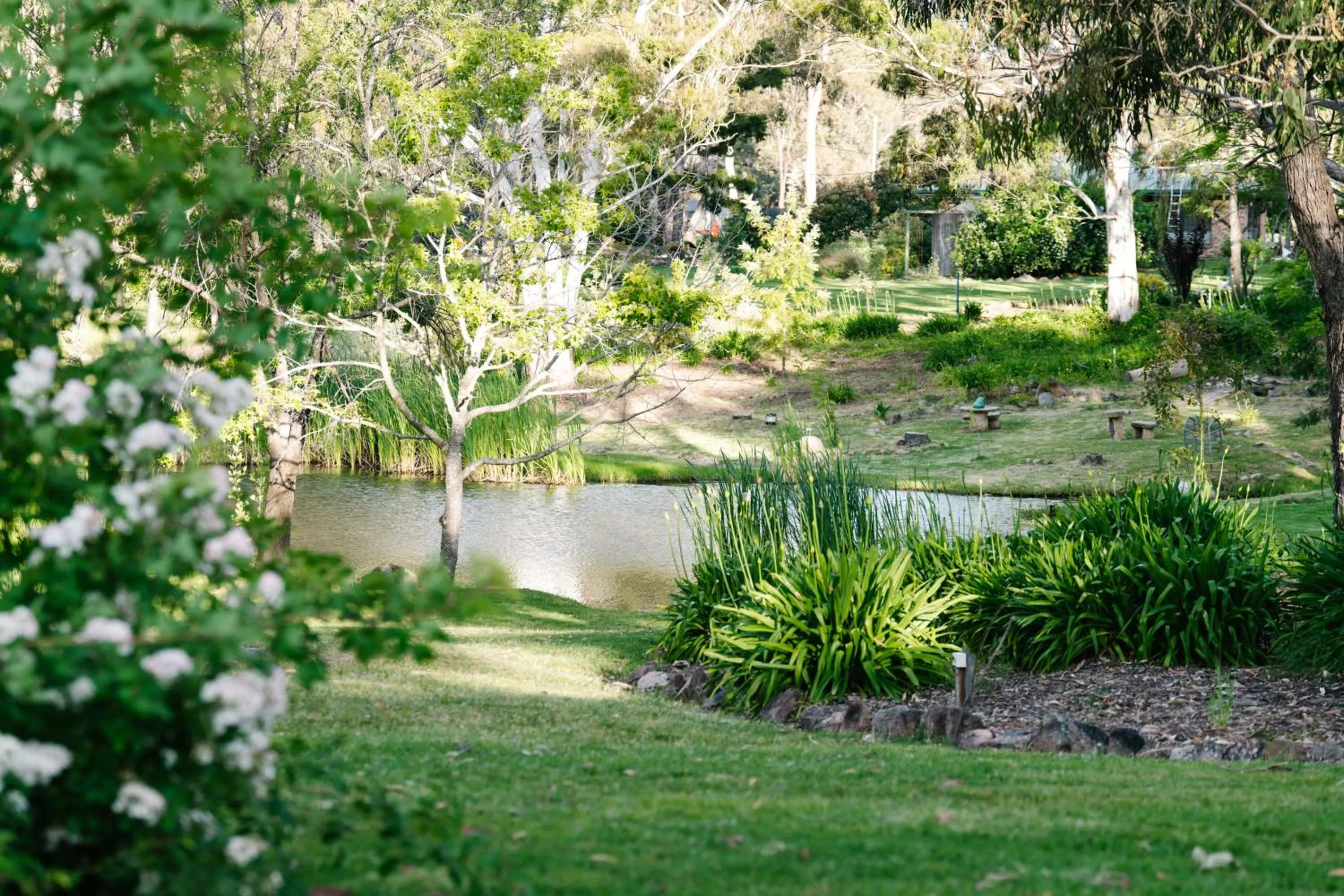 Granite Gardens Cottages & Lake Retreat