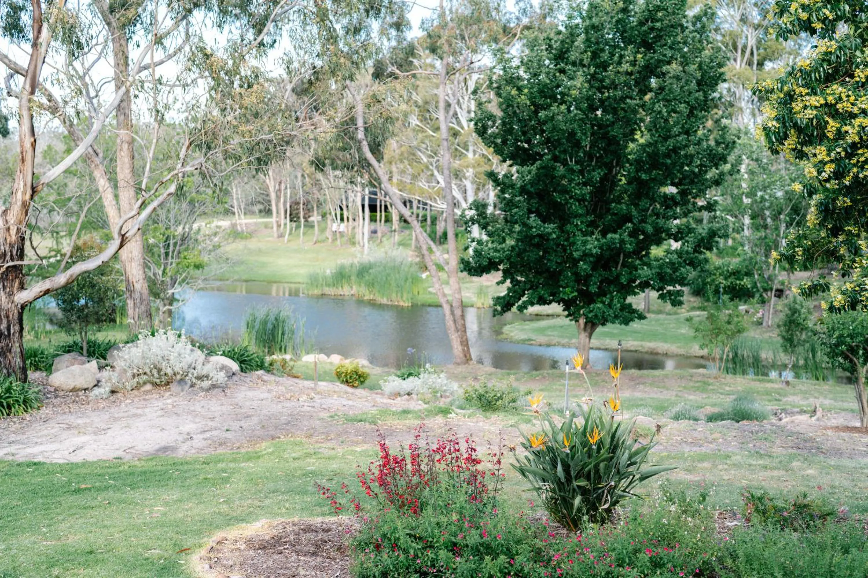 Granite Gardens Cottages & Lake Retreat