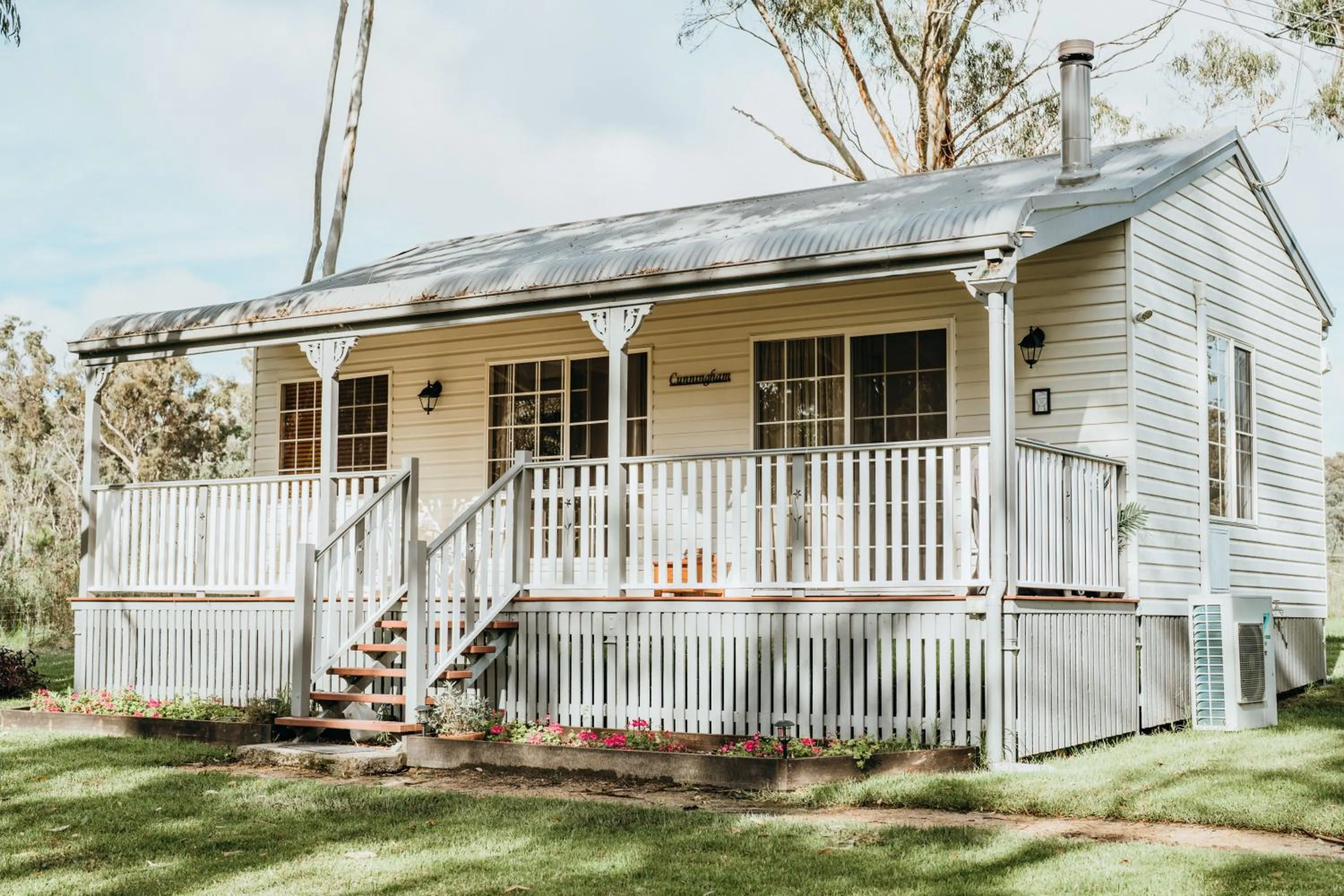 Granite Gardens Cottages & Lake Retreat