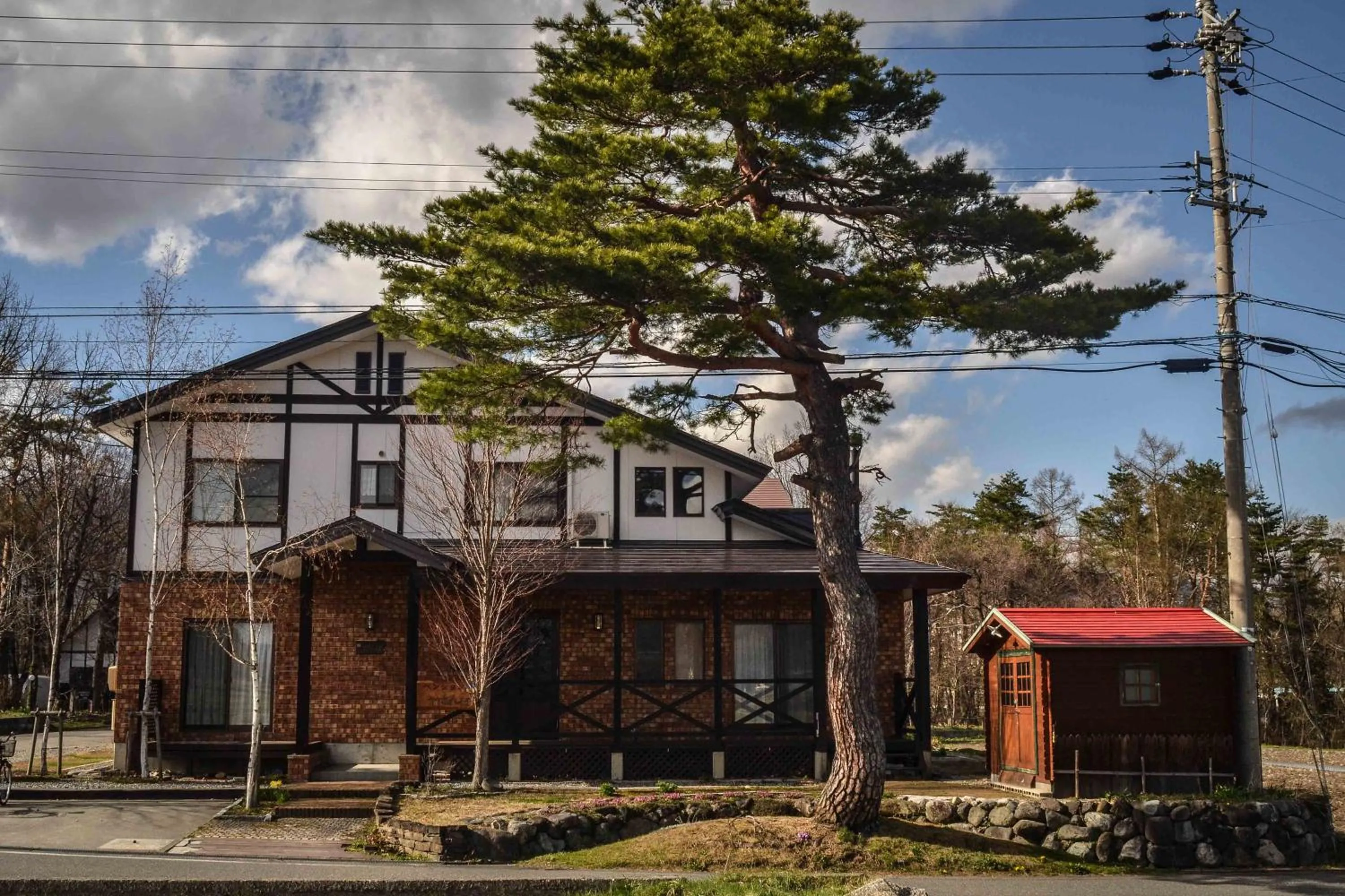 Property building in Hakuba Powder Lodge Taketombo
