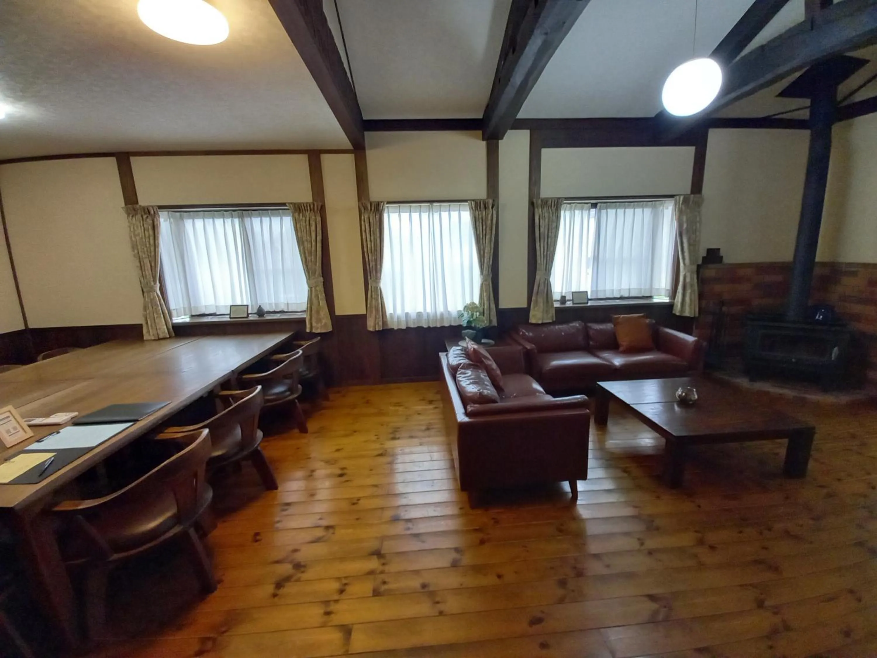Living room in Hakuba Powder Lodge Taketombo