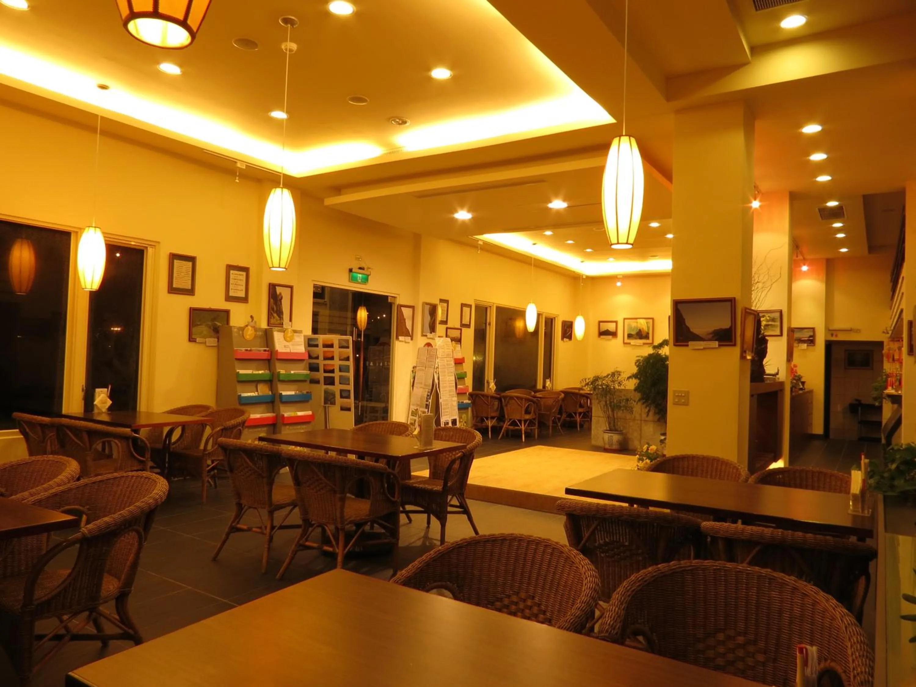 Restaurant/places to eat in Formosa Arcadian Villa