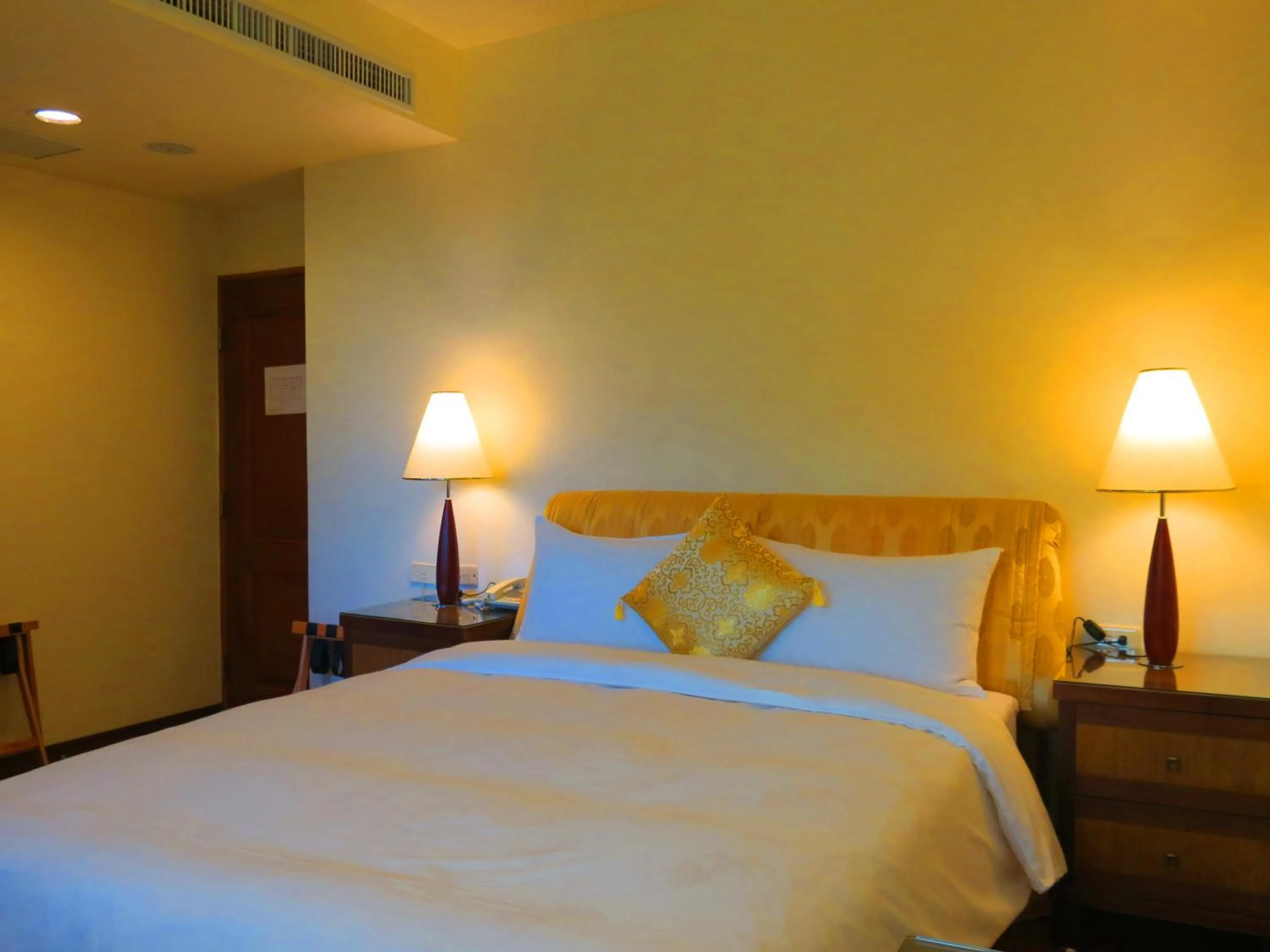 Bed in Formosa Arcadian Villa