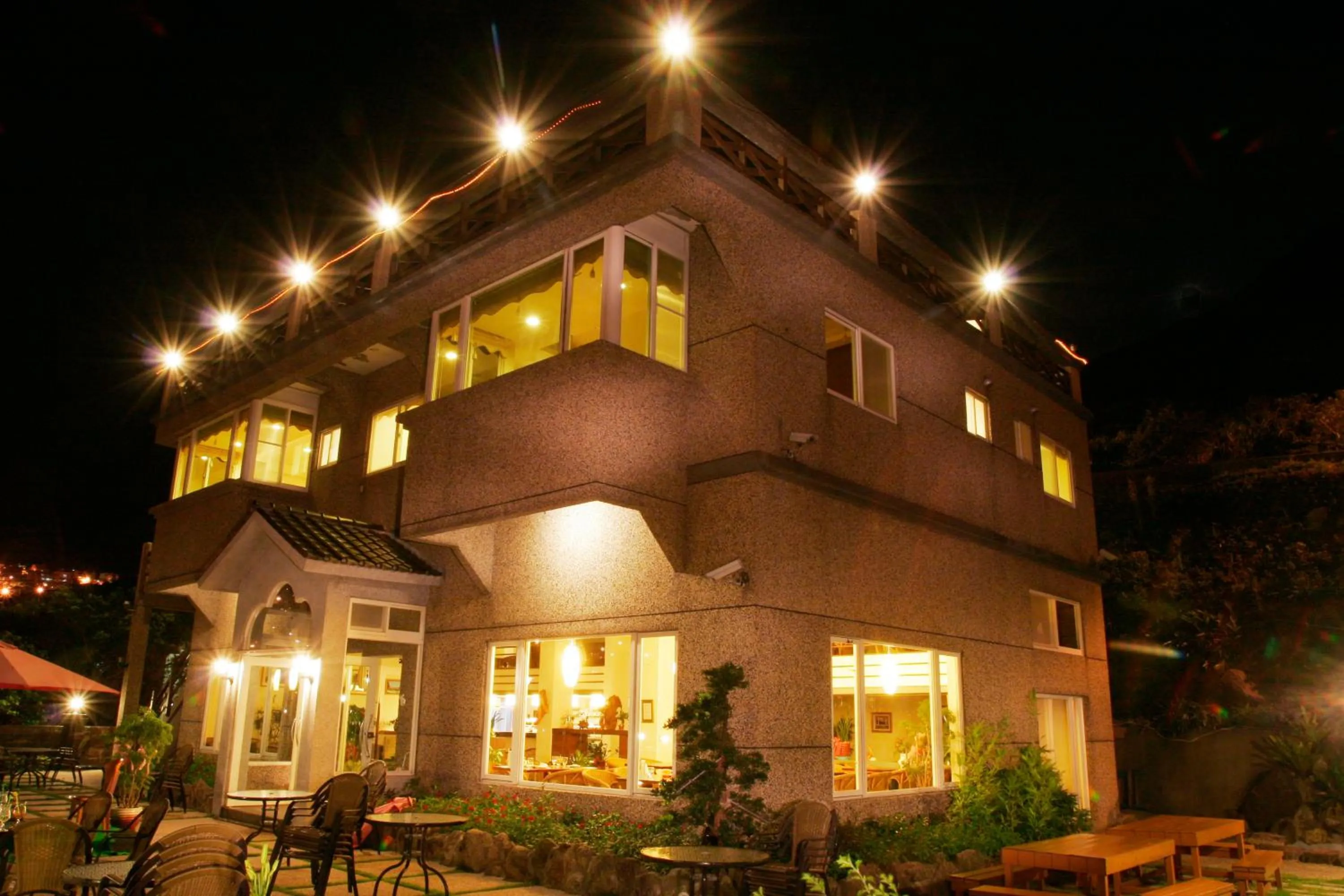 Restaurant/places to eat in Formosa Arcadian Villa