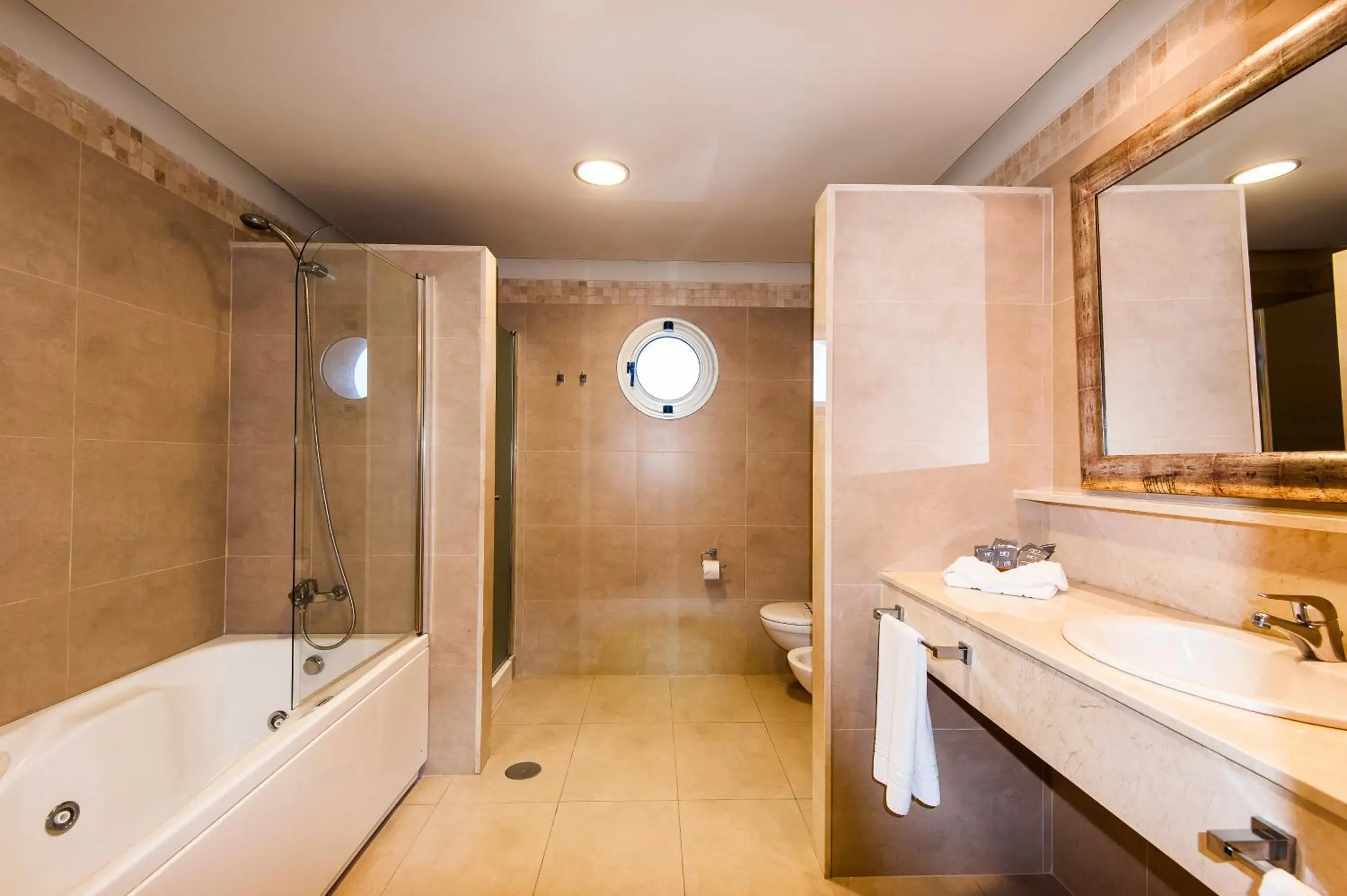 Bathroom in Kn Hotel Arenas del Mar Adults Only Bathroom in Kn Hotel Arenas del Mar Adults Only
