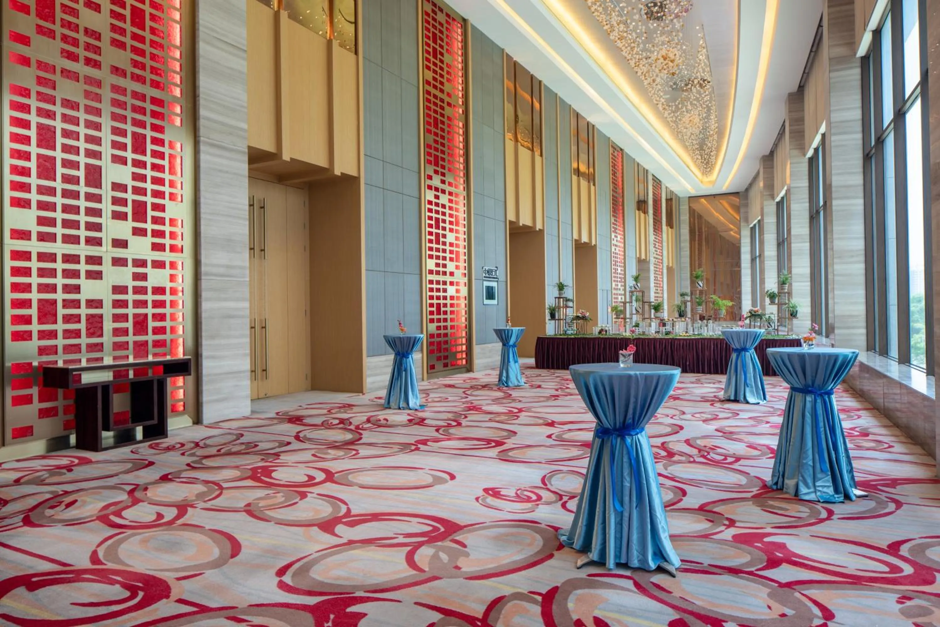 Meeting/conference room in Holiday Inn Nanyang by IHG