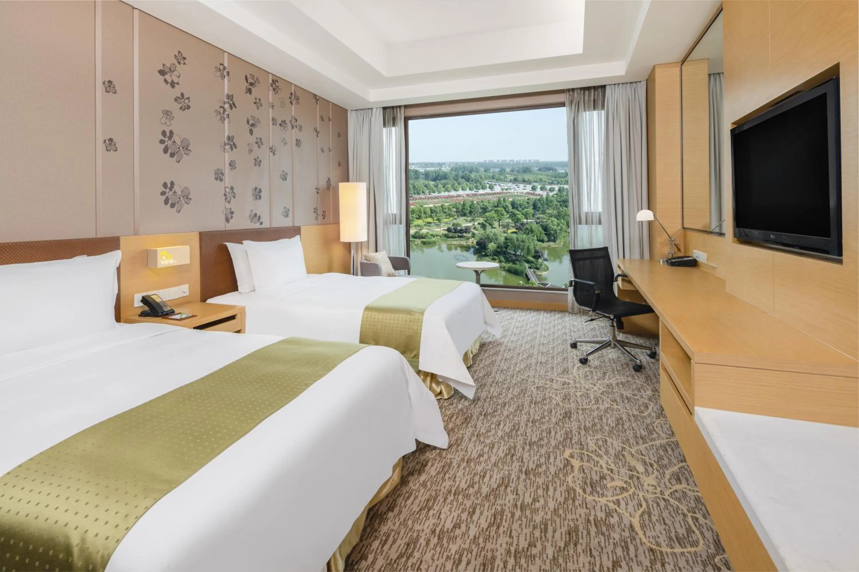 Bedroom, Bed in Holiday Inn Nanyang by IHG