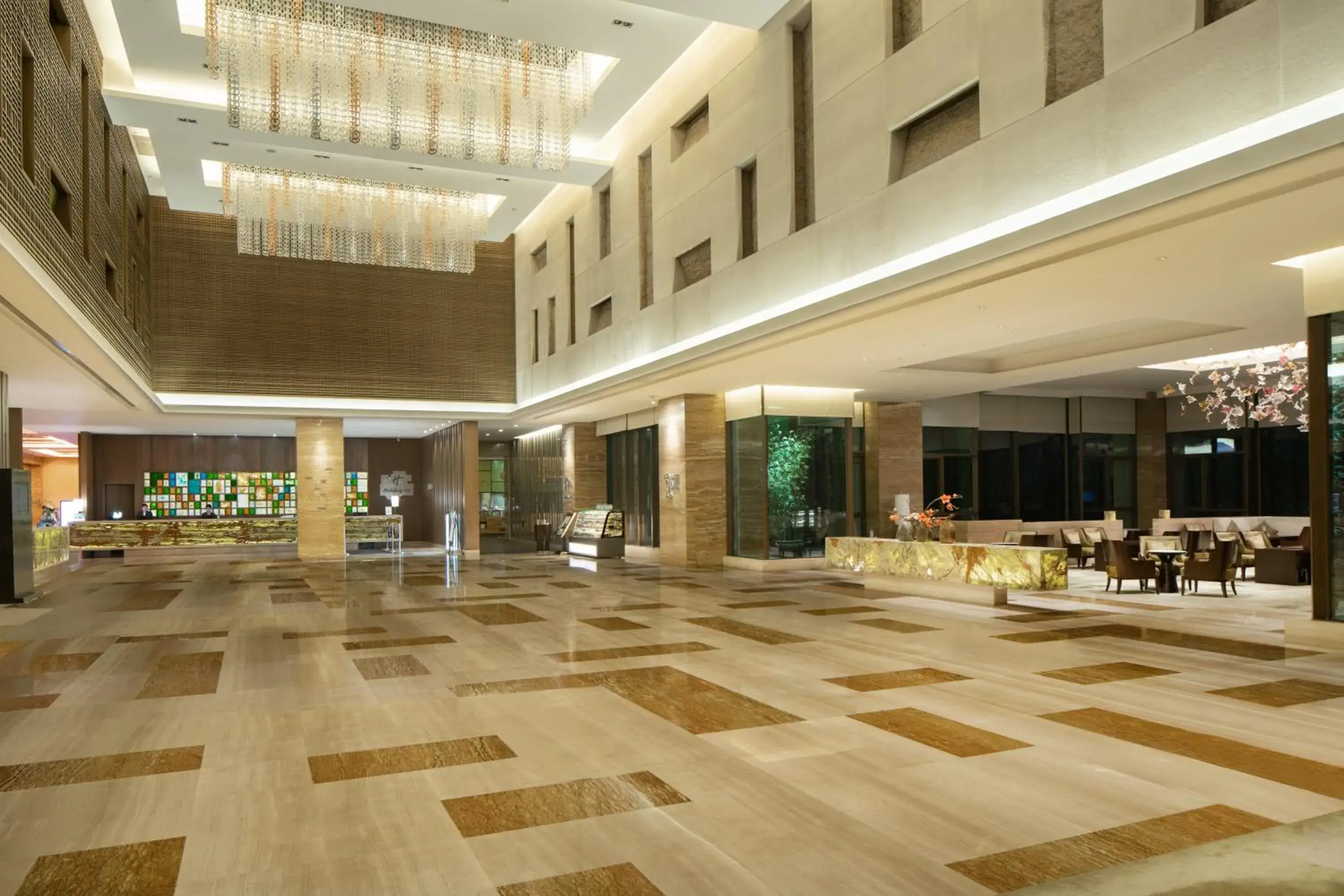 Property building in Holiday Inn Nanyang by IHG Property building in Holiday Inn Nanyang by IHG
