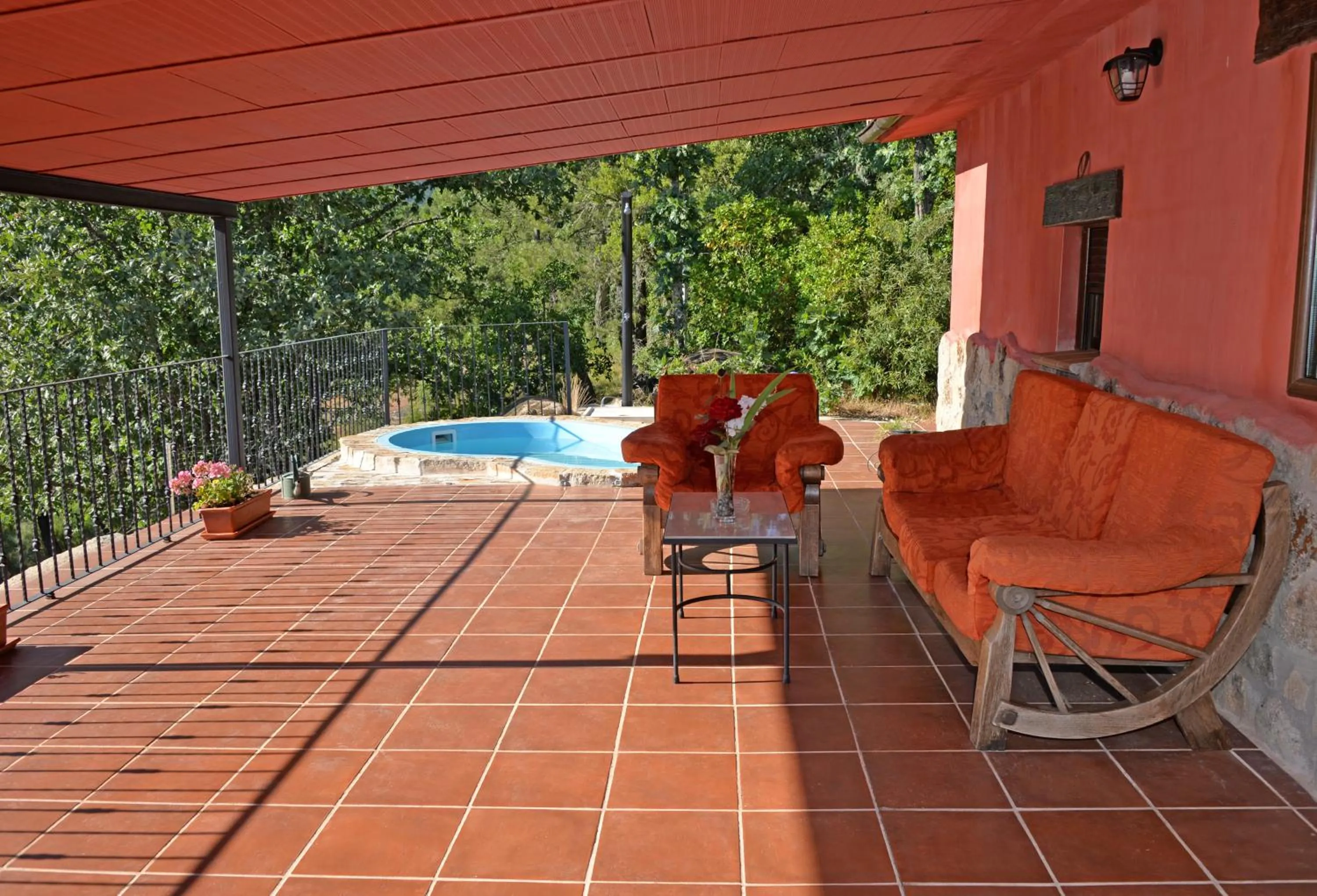 Patio in El Retiro de Ceubia by RetiroRural