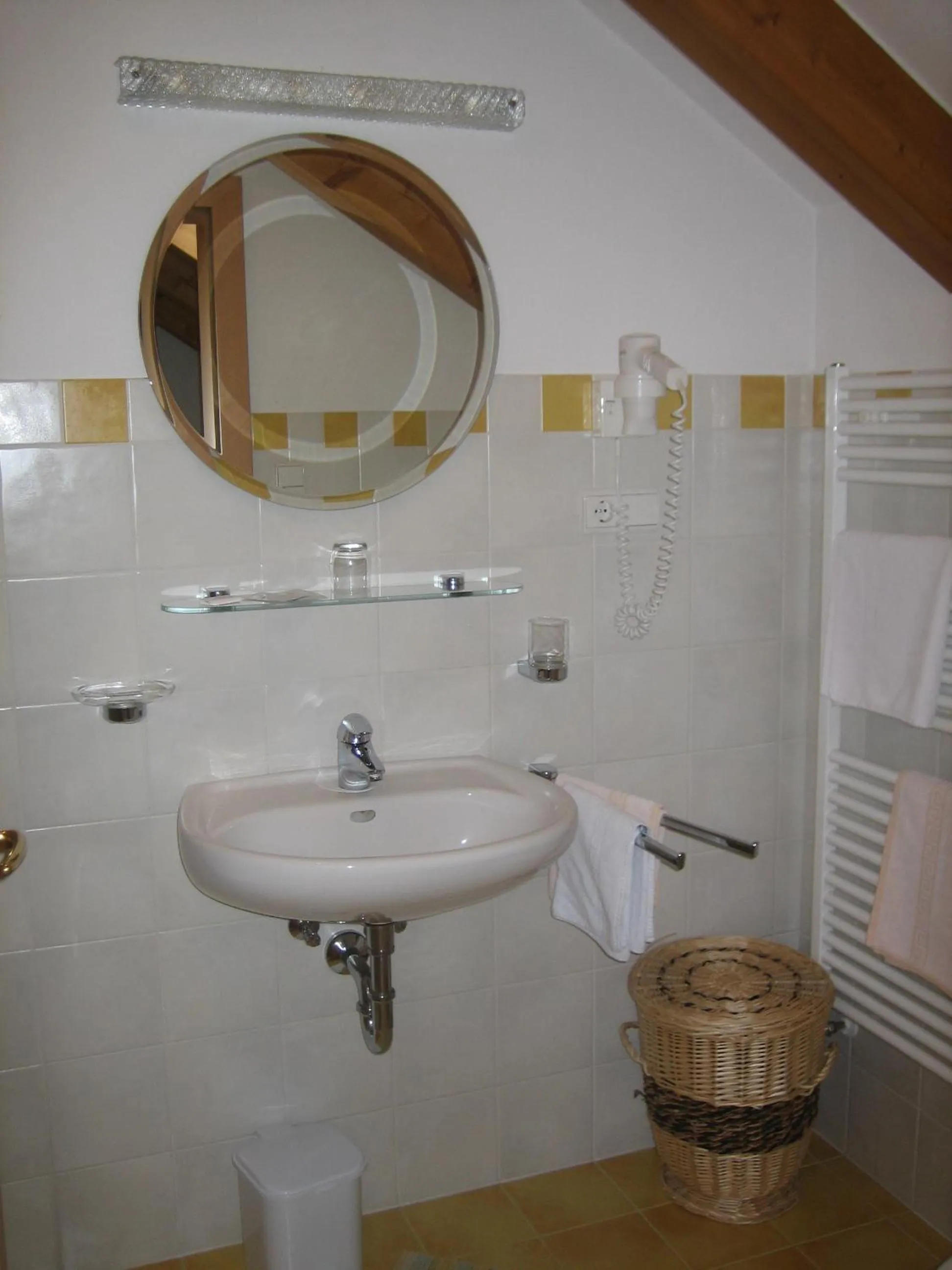 Bathroom in Garni - Appartement Neumairhof