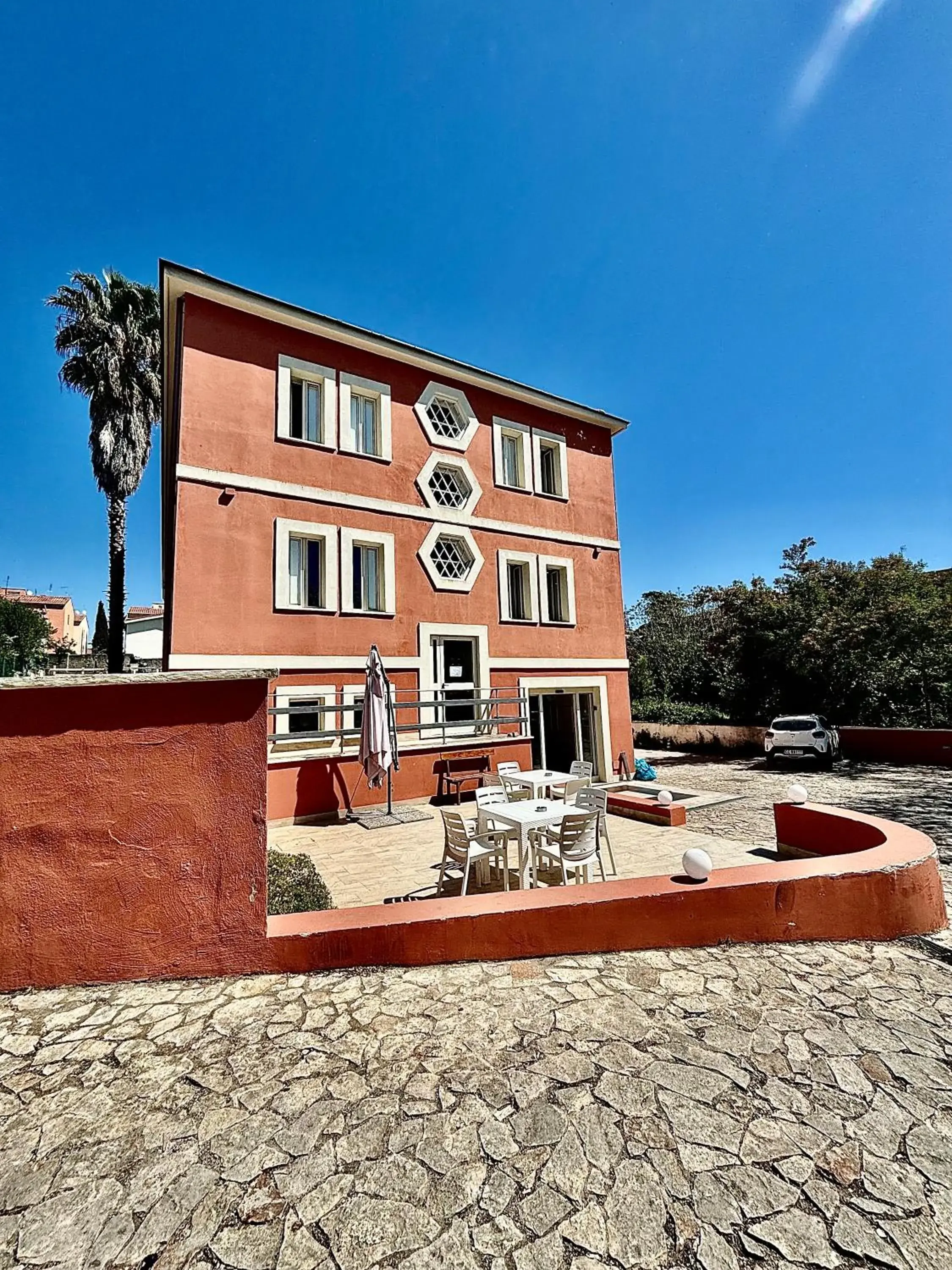 Property building in Palace Rome Property building in Palace Rome