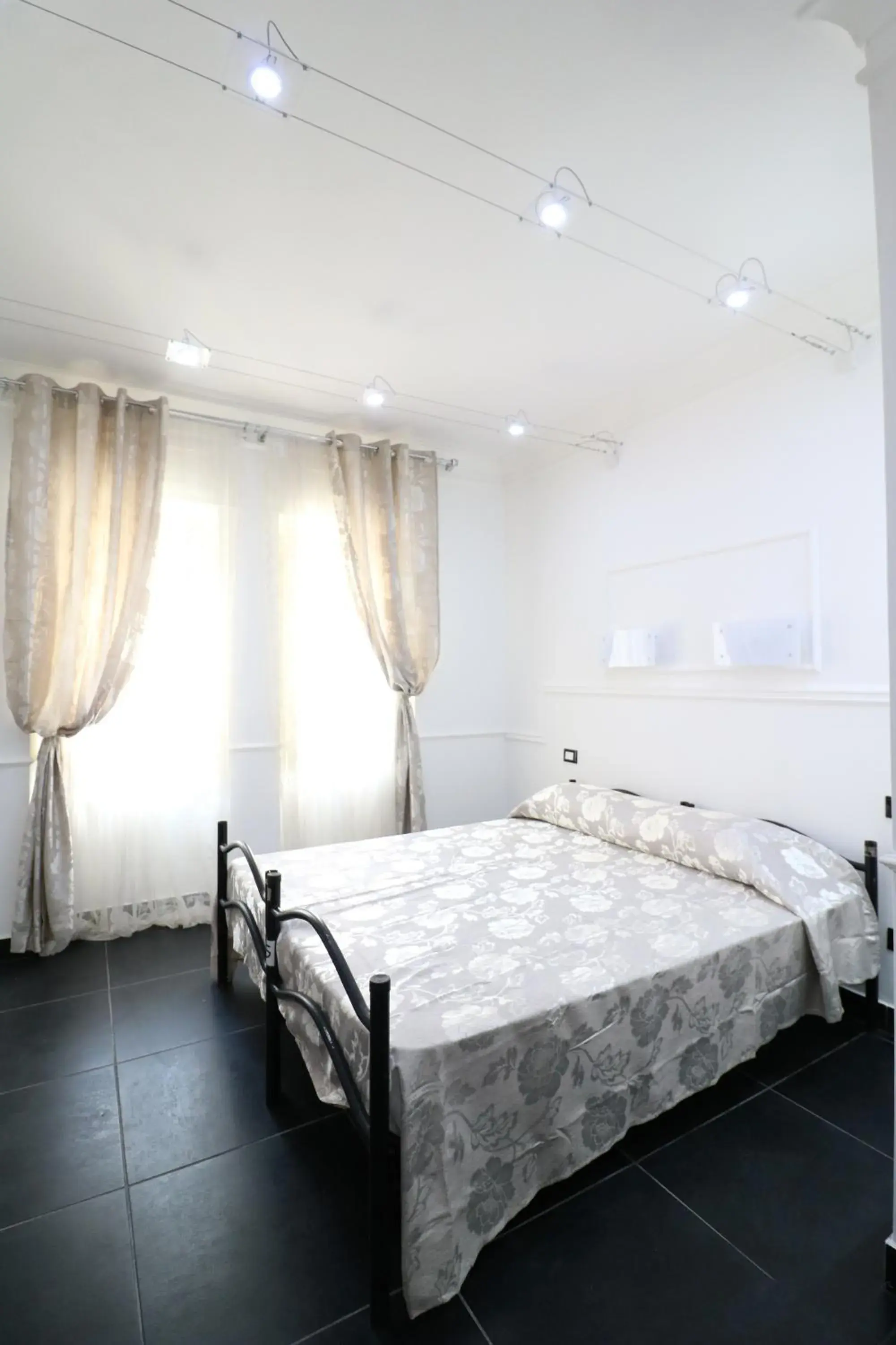 Bed in Palace Rome Bed in Palace Rome