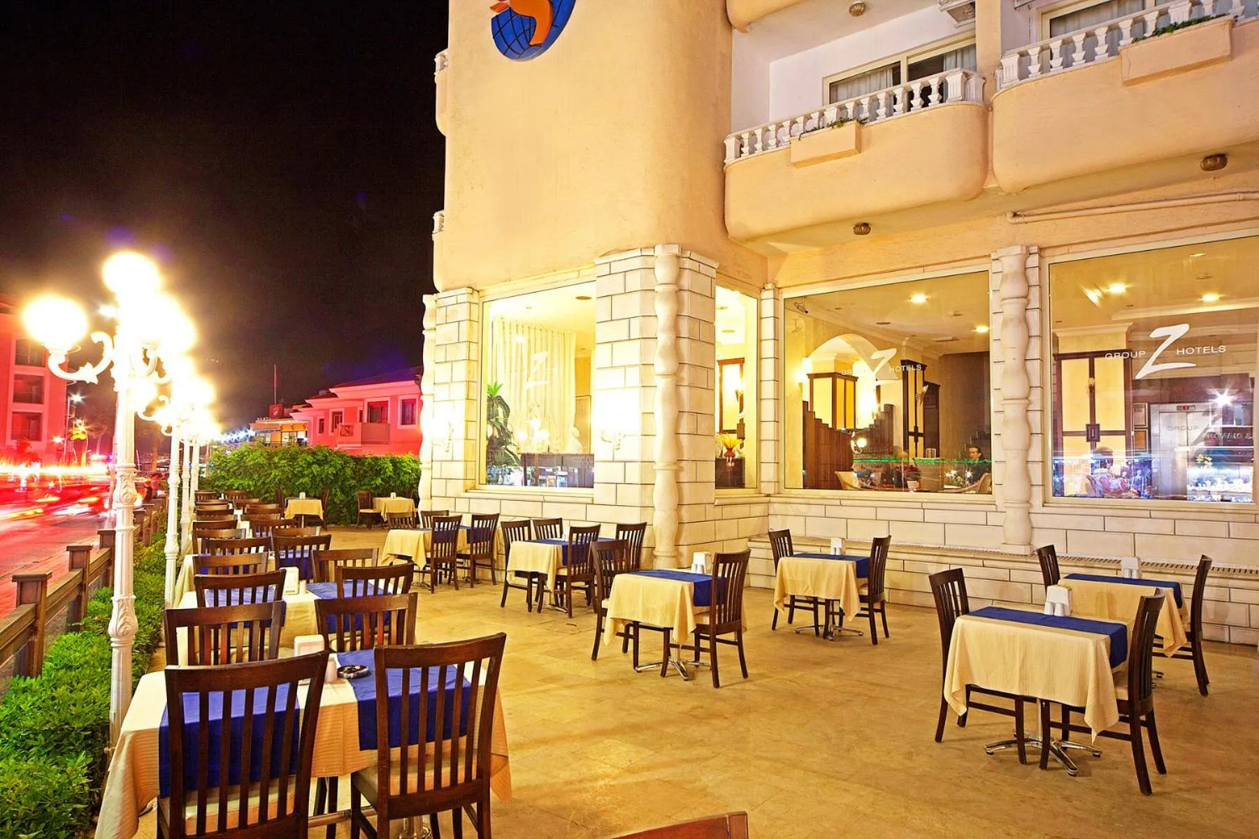 Restaurant/places to eat in Selen Hotel