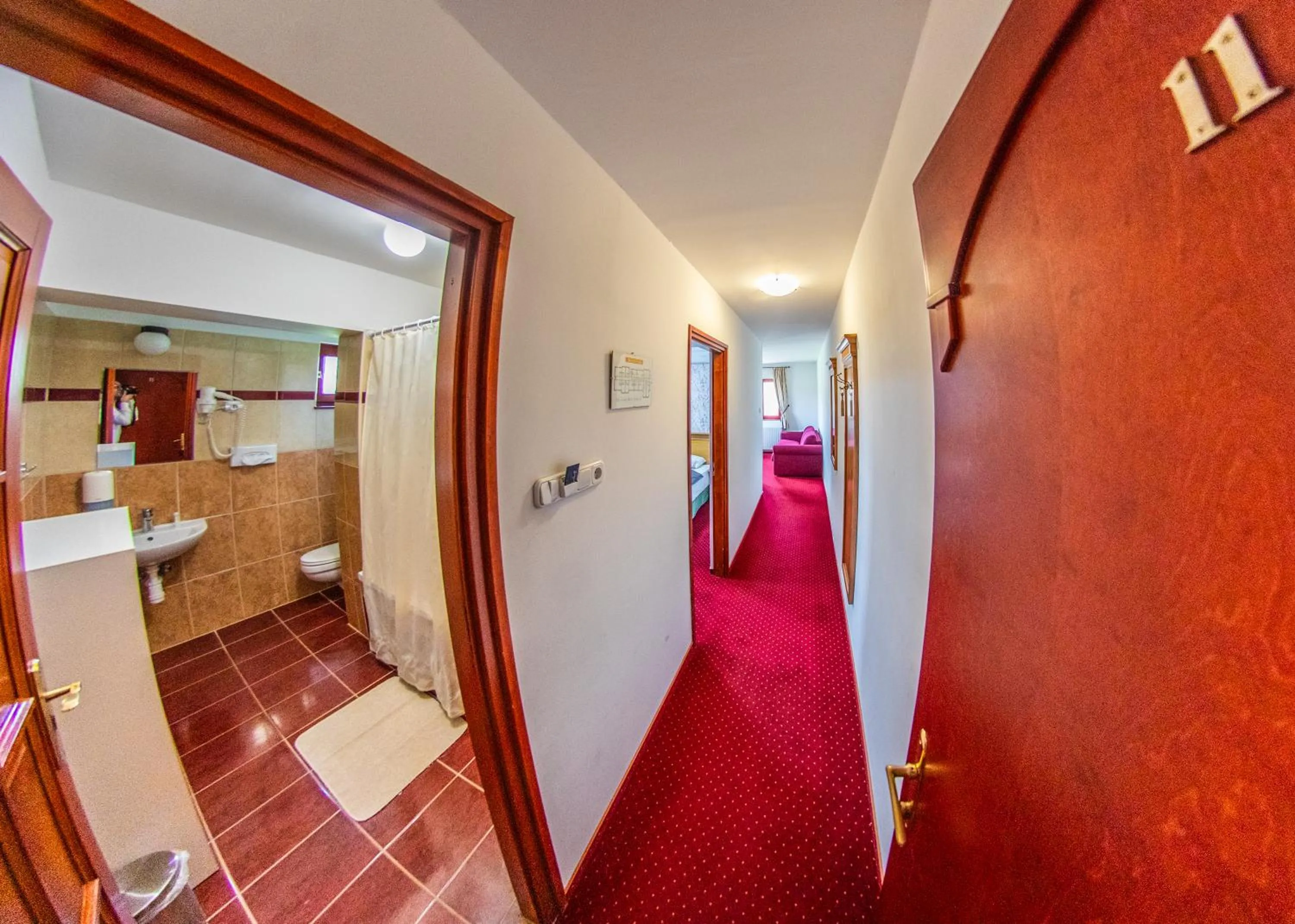 Deluxe Family Room - single occupancy in Borhotel Sziluett Farkasmály