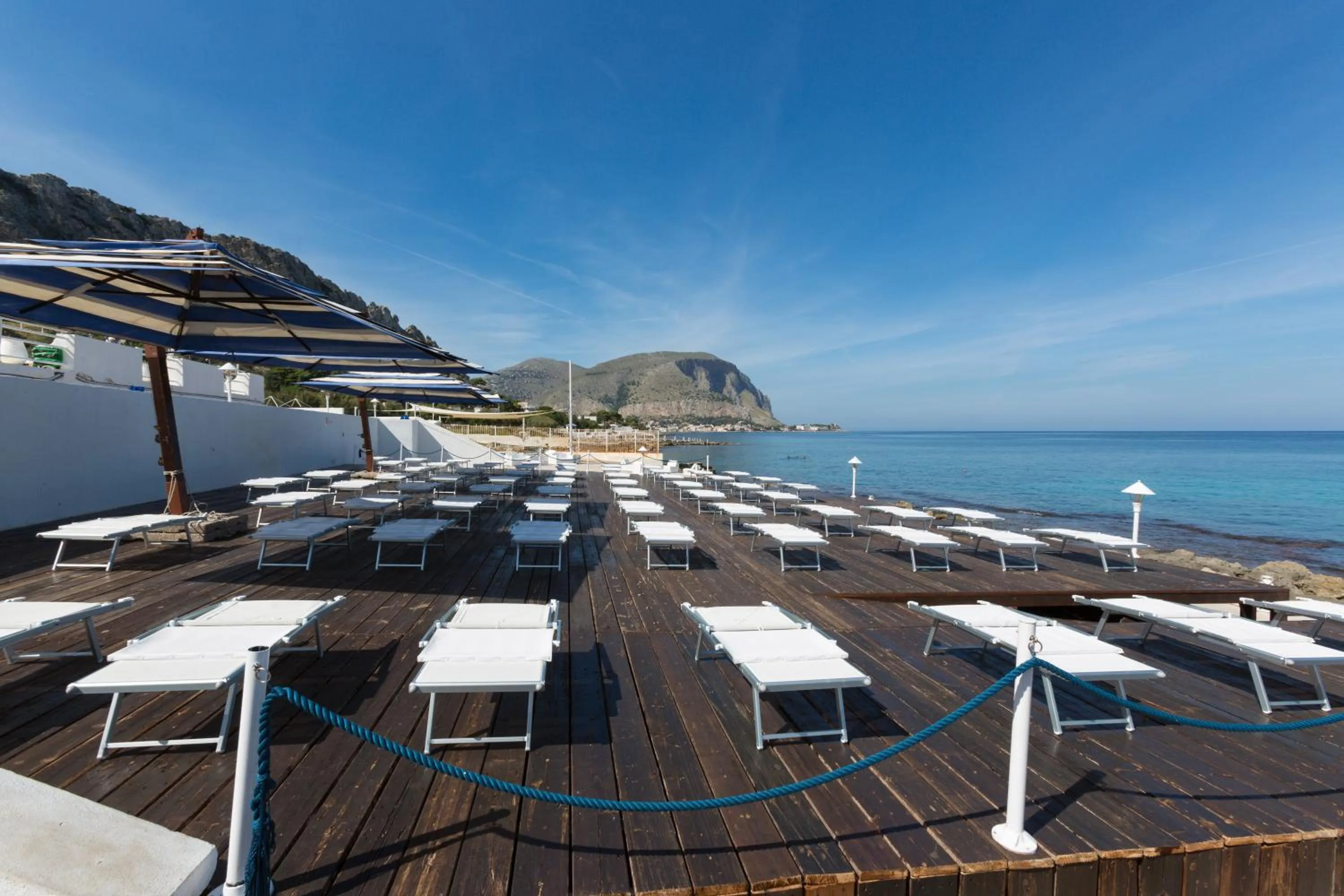 Beach in La Marsa Vacances