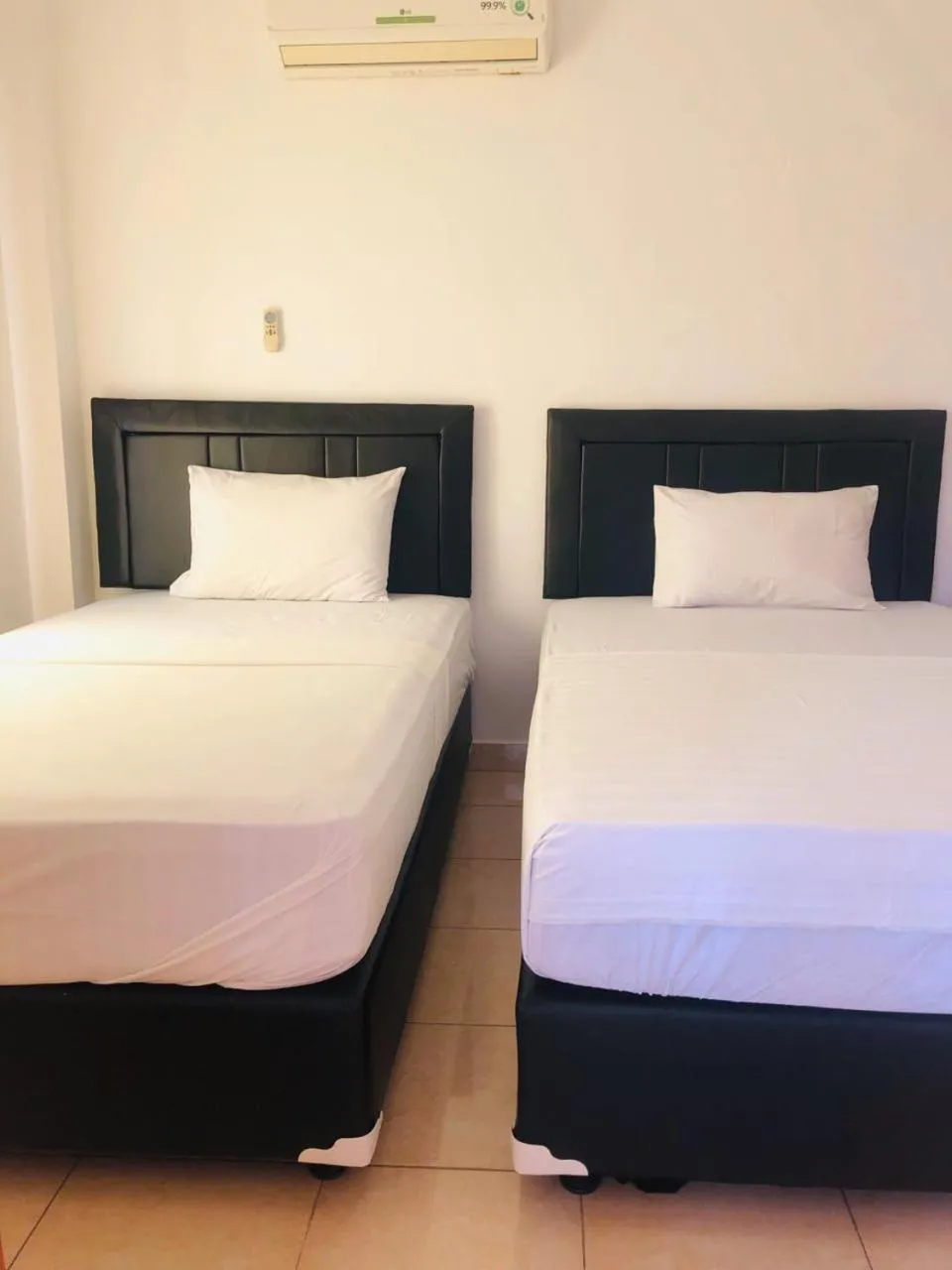Photo of the whole room, Bed in Pondok Sunrise 2