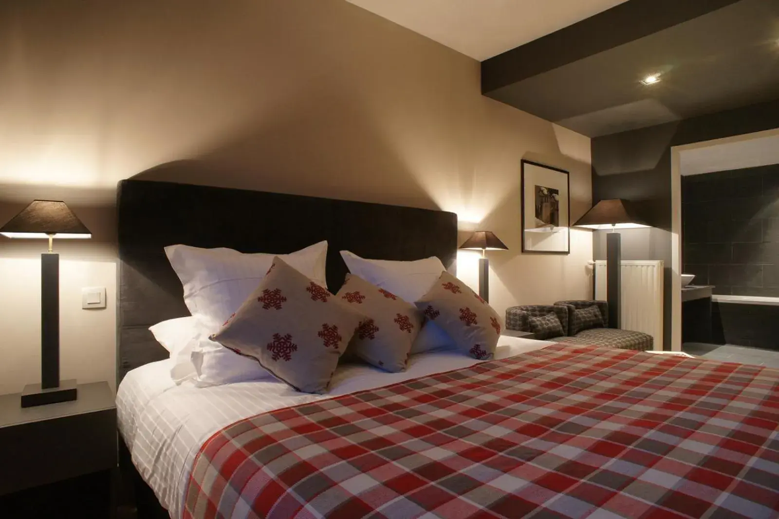 Chambre Famille Prestige (2 Adultes et 3 Enfants) in Hôtel & Spa L'Alta Peyra Chambre Famille Prestige (2 Adultes et 3 Enfants) in Hôtel & Spa L'Alta Peyra