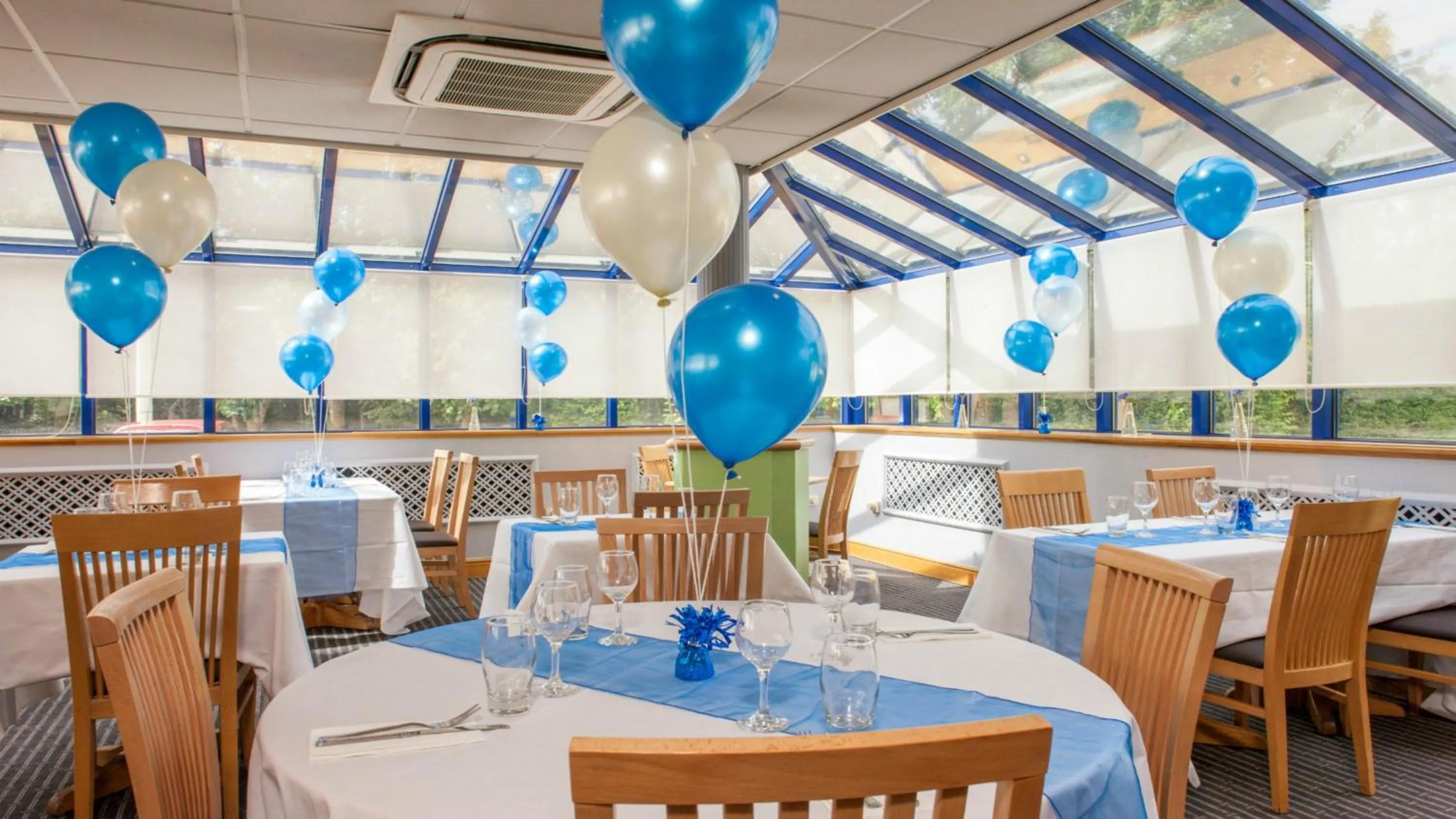 Meeting/conference room in Holiday Inn Warrington by IHG