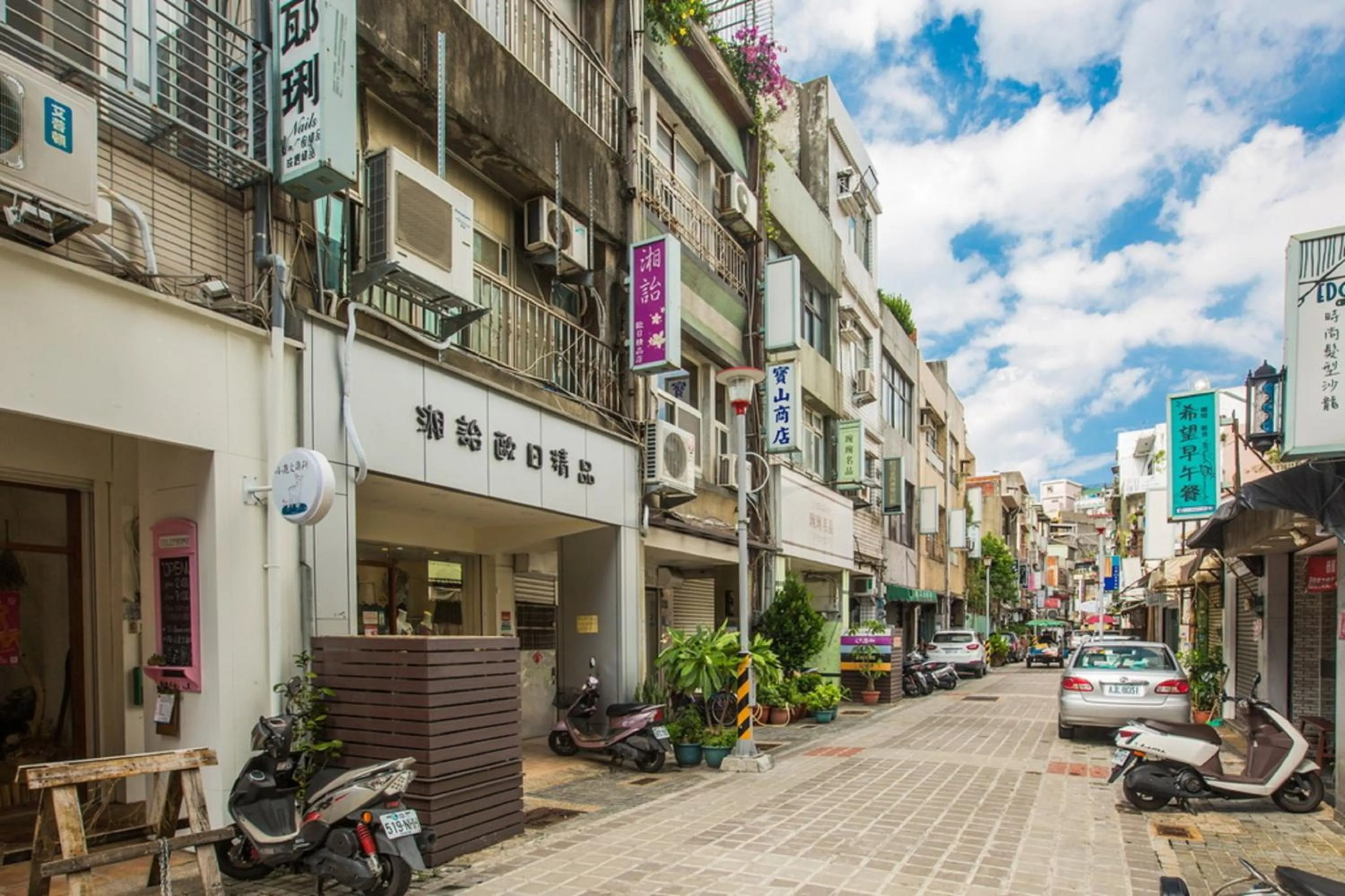 Nearby landmark in Guide Hotel Taoyuan Fuxing