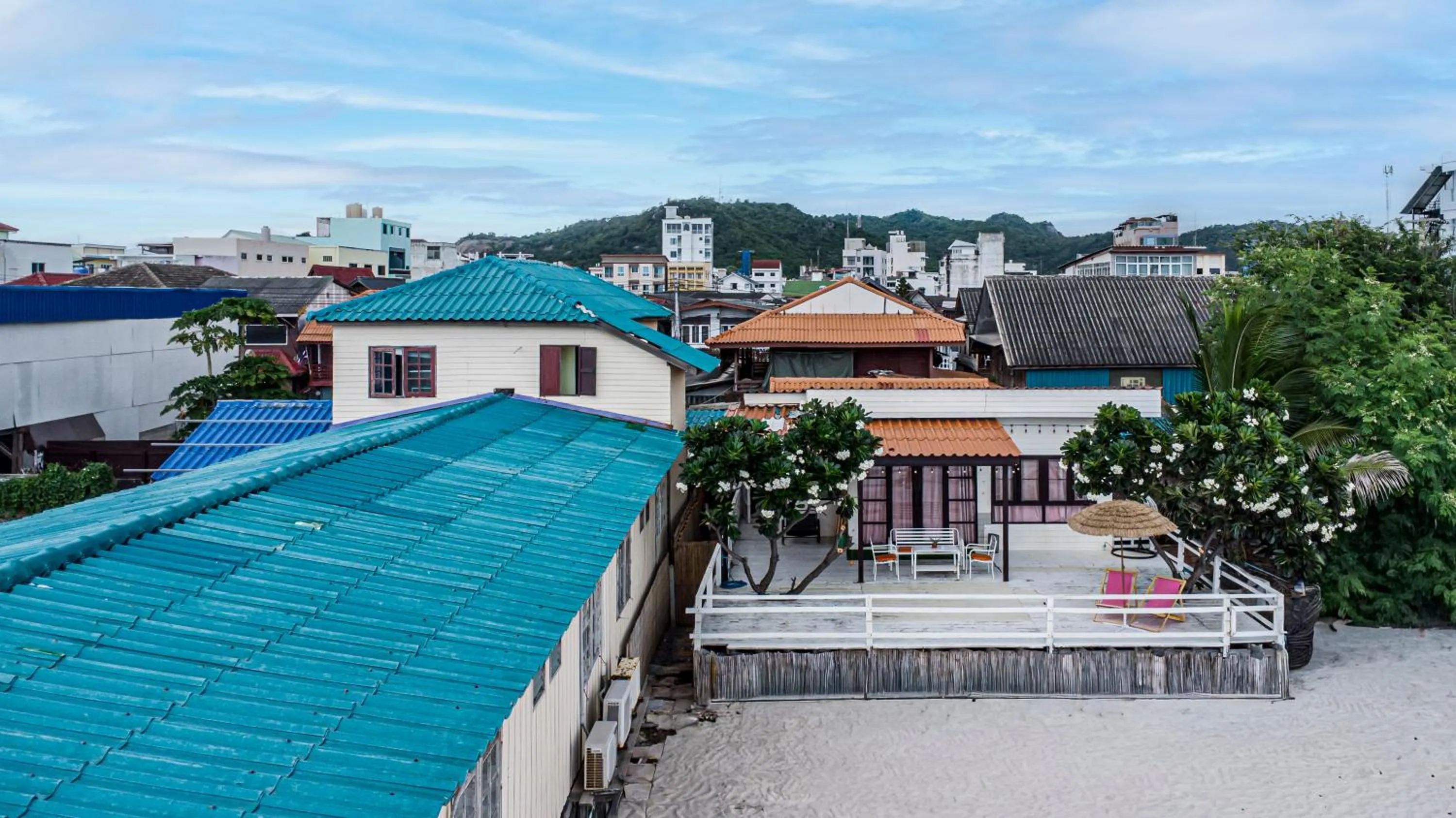 Mountain view in Karoon Sea View Lodge