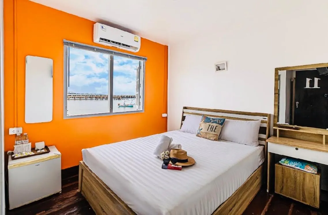 Bed in Karoon Sea View Lodge