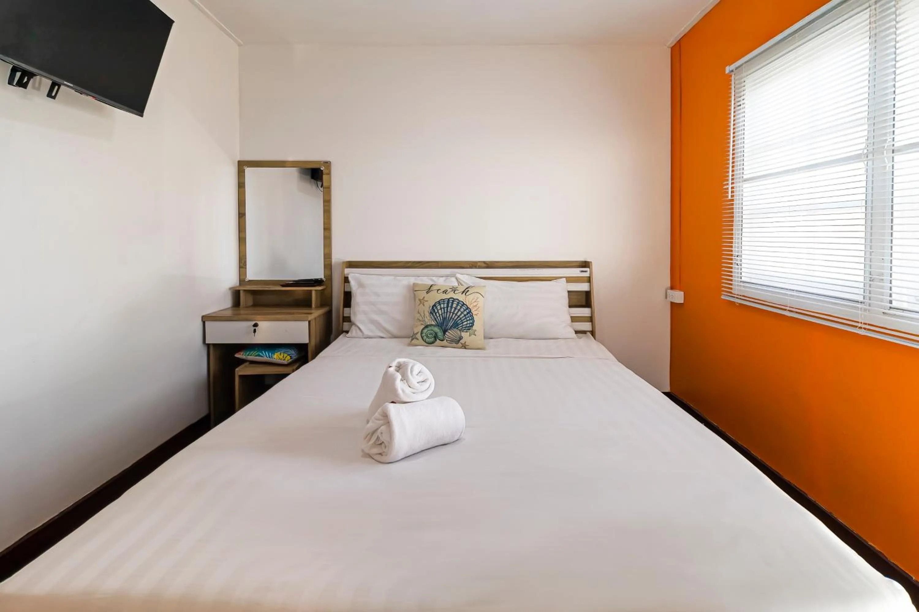 Bed in Karoon Sea View Lodge